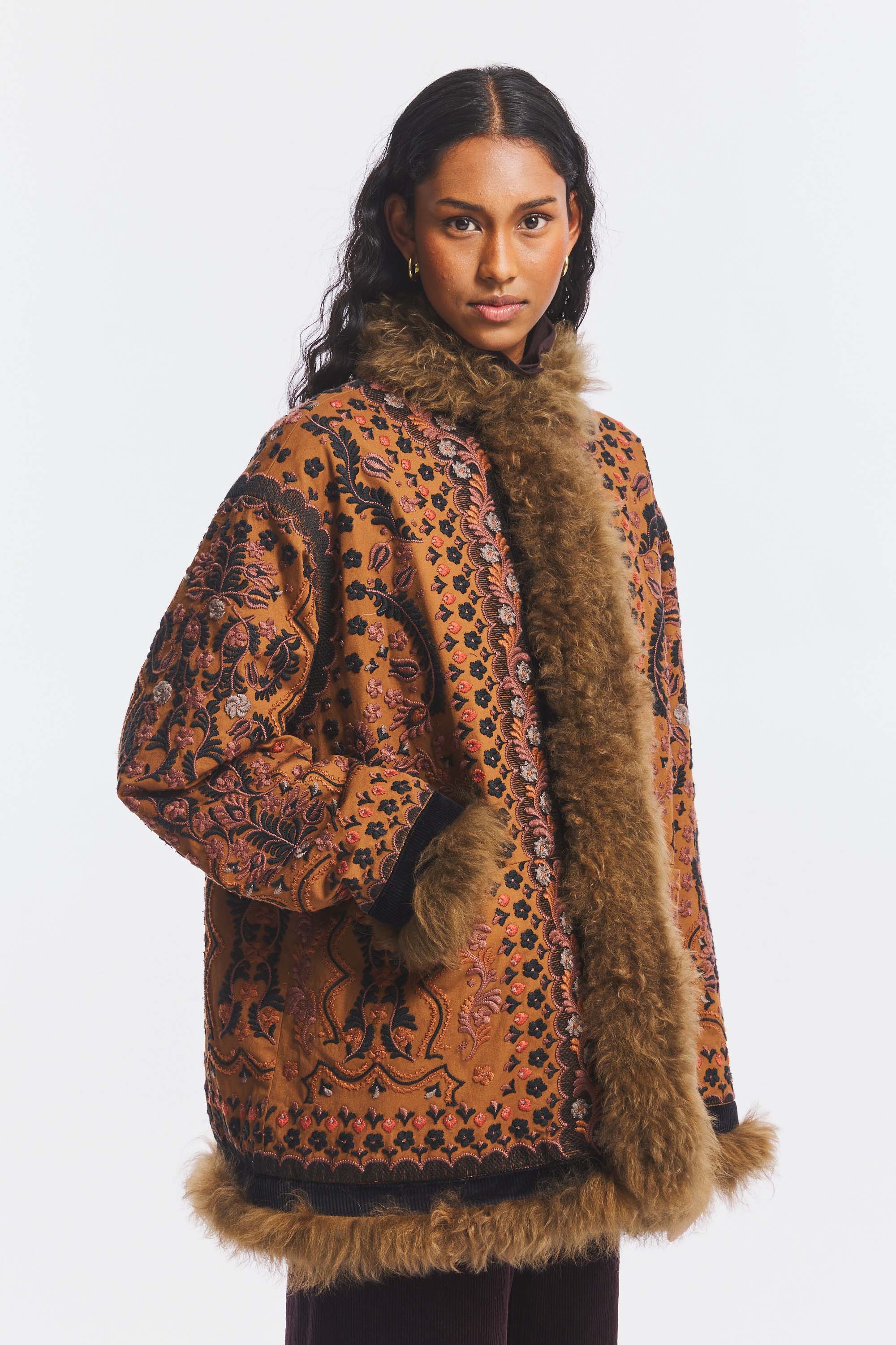 IVAN1JKT-CAMEL