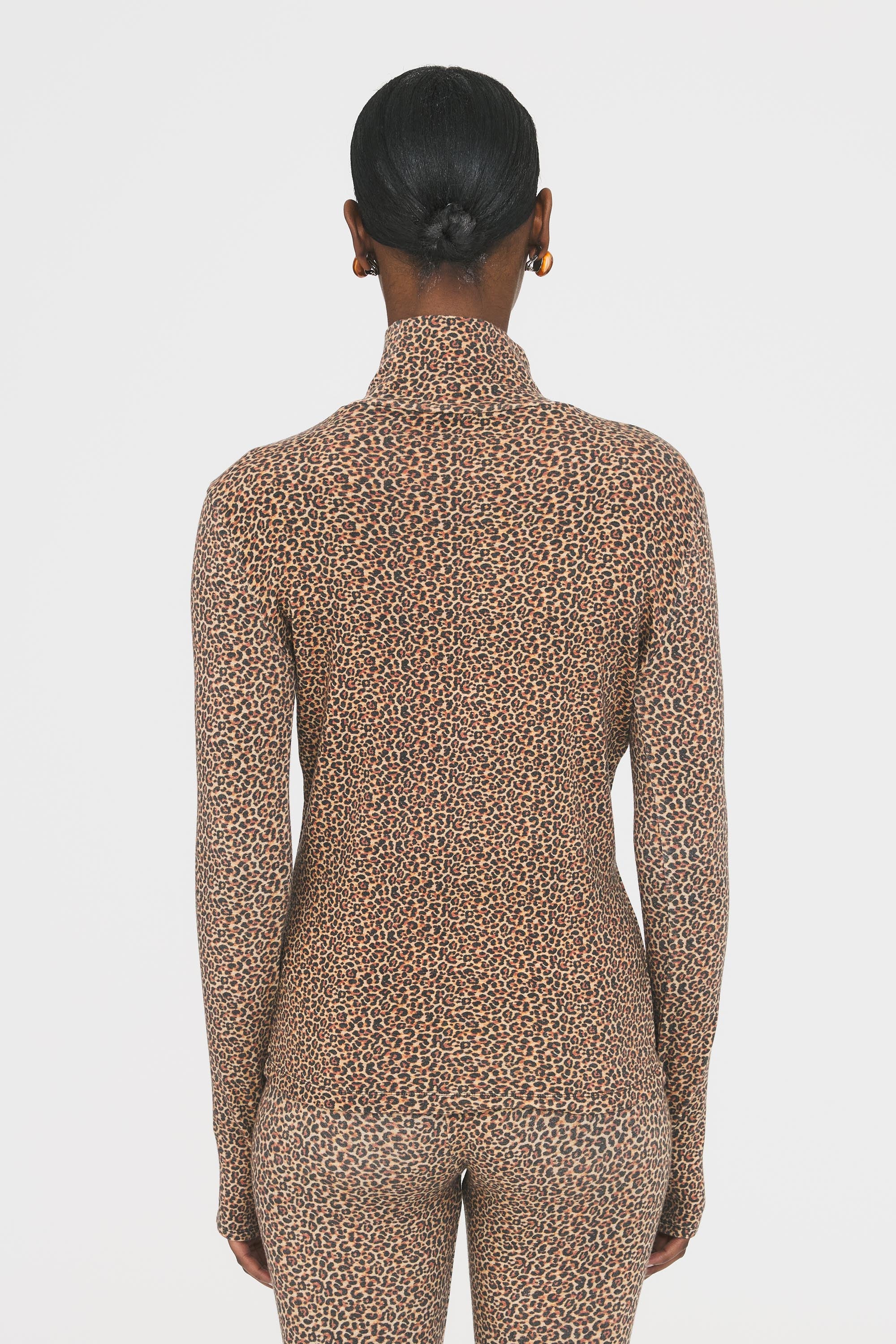 Leo Turtleneck