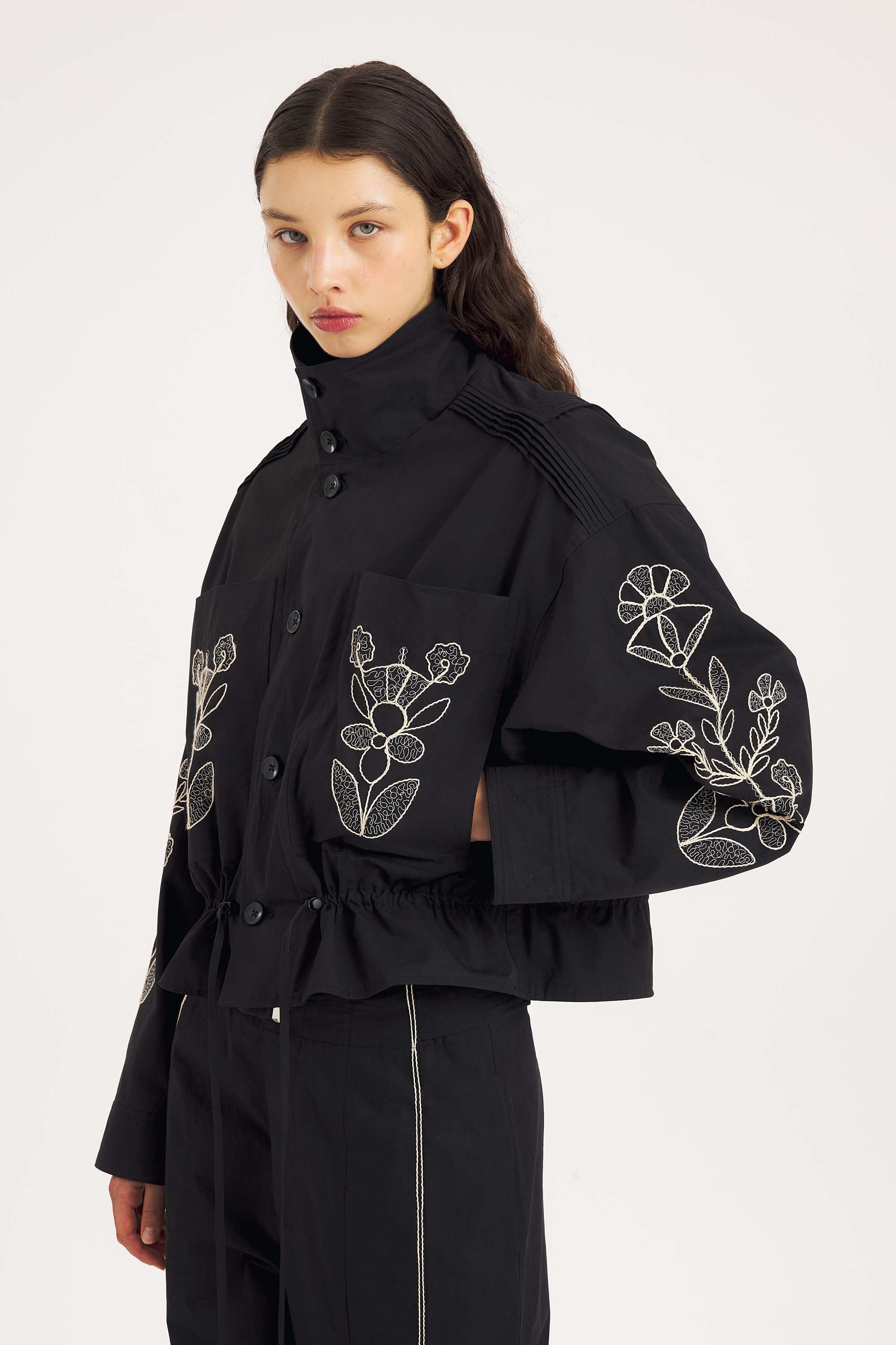 Maria Jacket – Embroidered Cotton Elegance | Antik Batik
