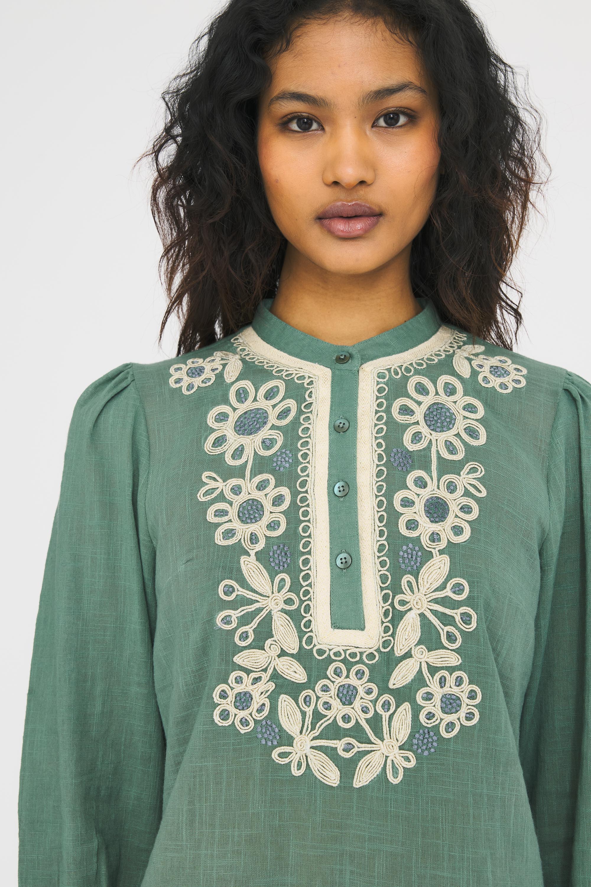 Nohi blouse