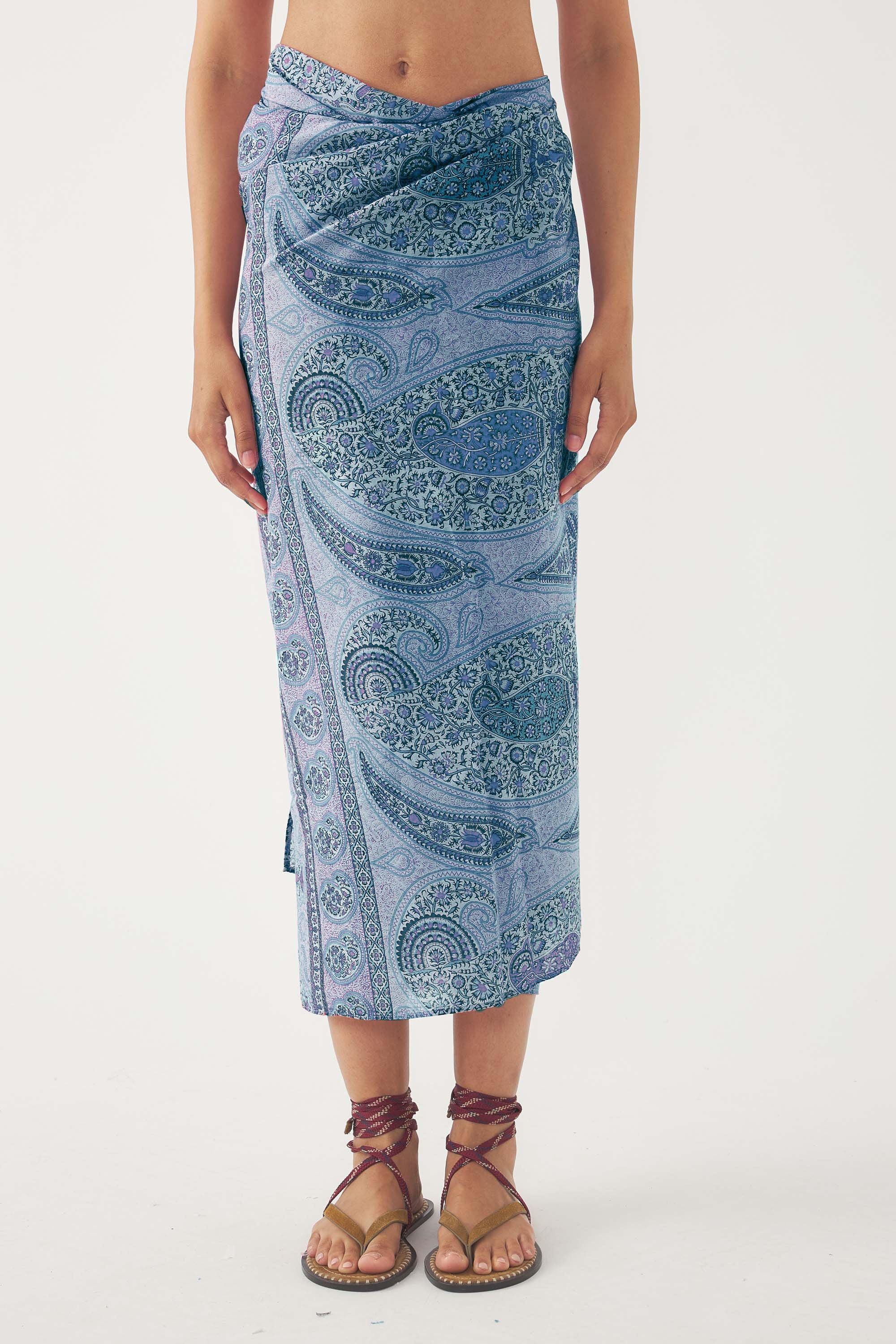 Sarong Taya