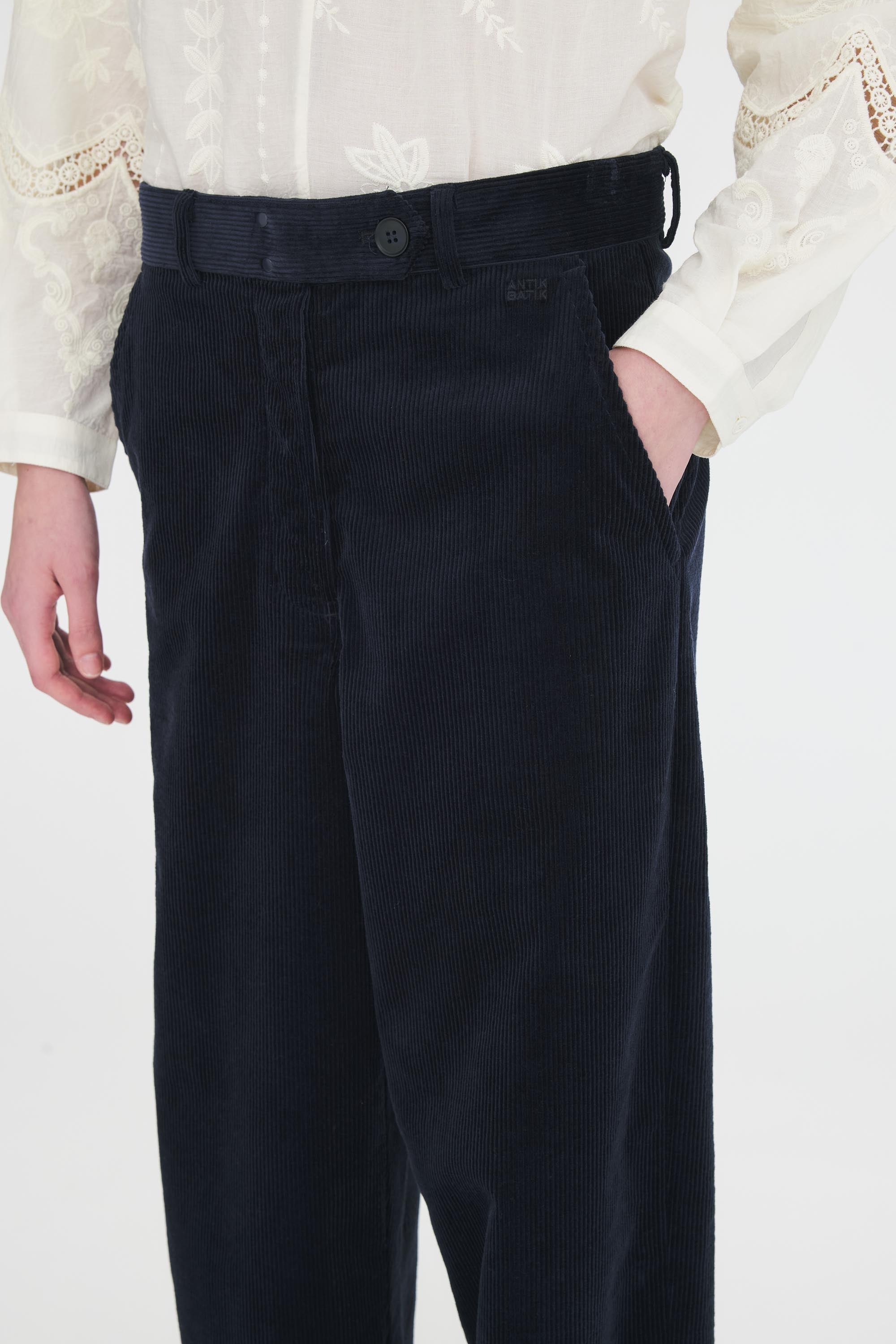 Tilto rounded pants