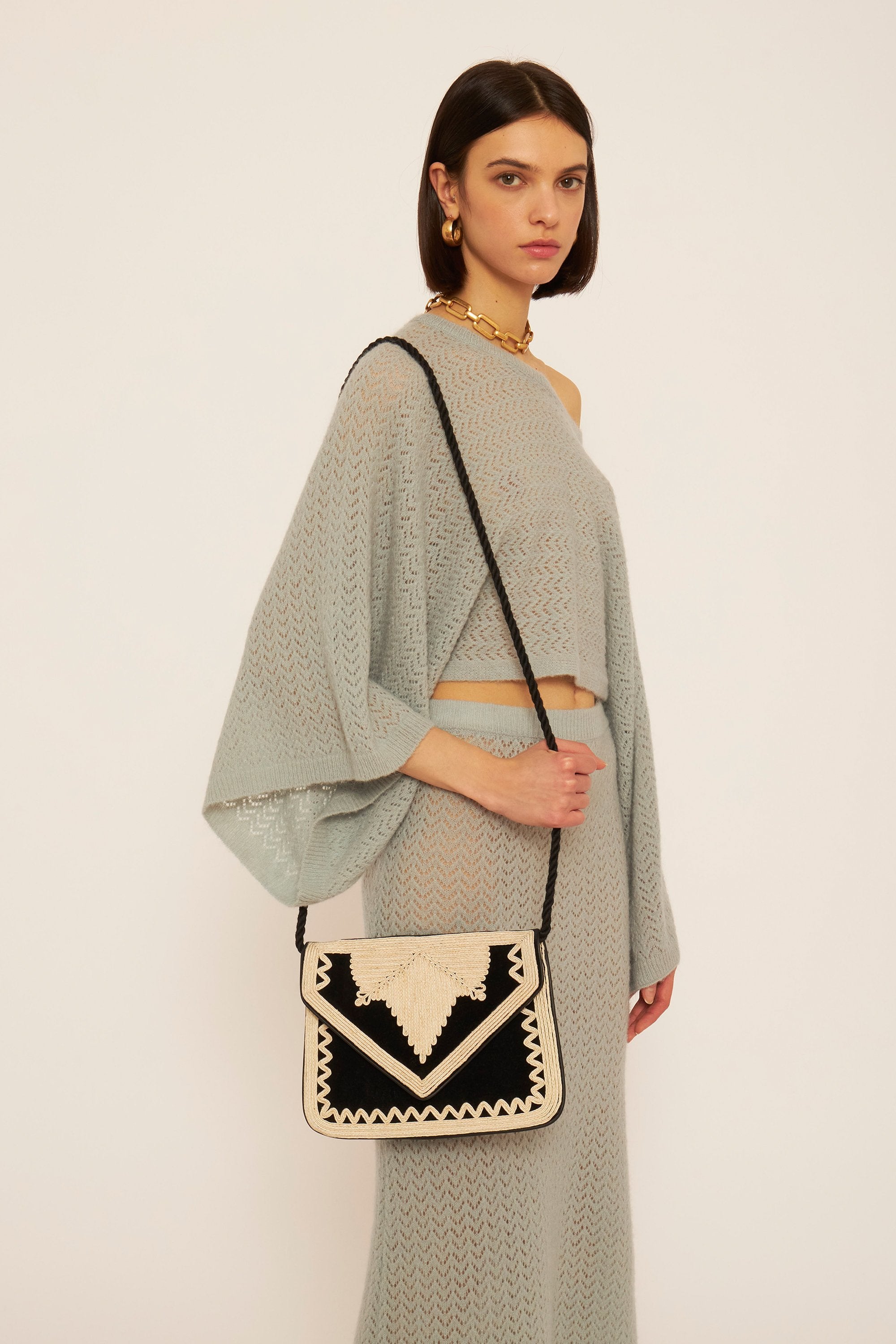 Pochette en velours Achile