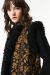 Huga long fur vest - Black and gold