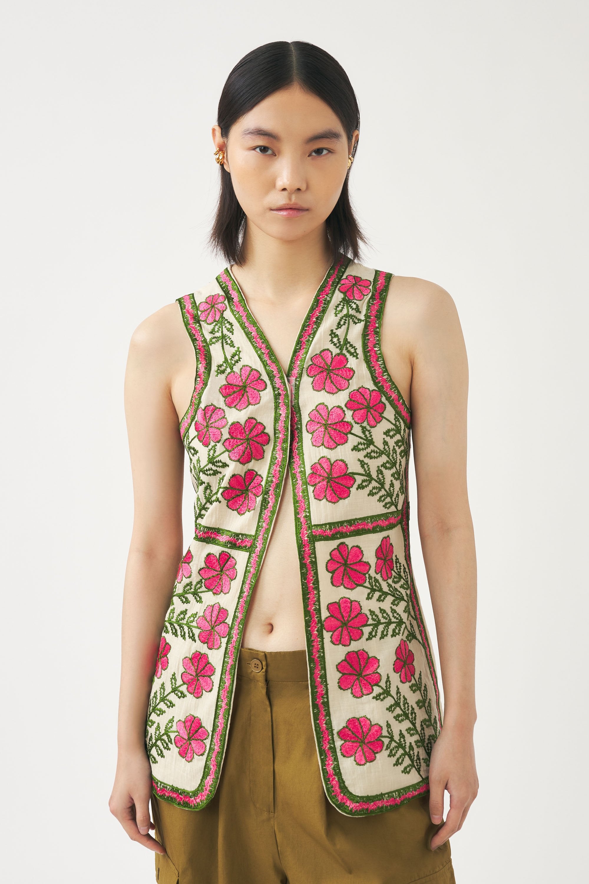 Embroidered sleeveless gilet Ario