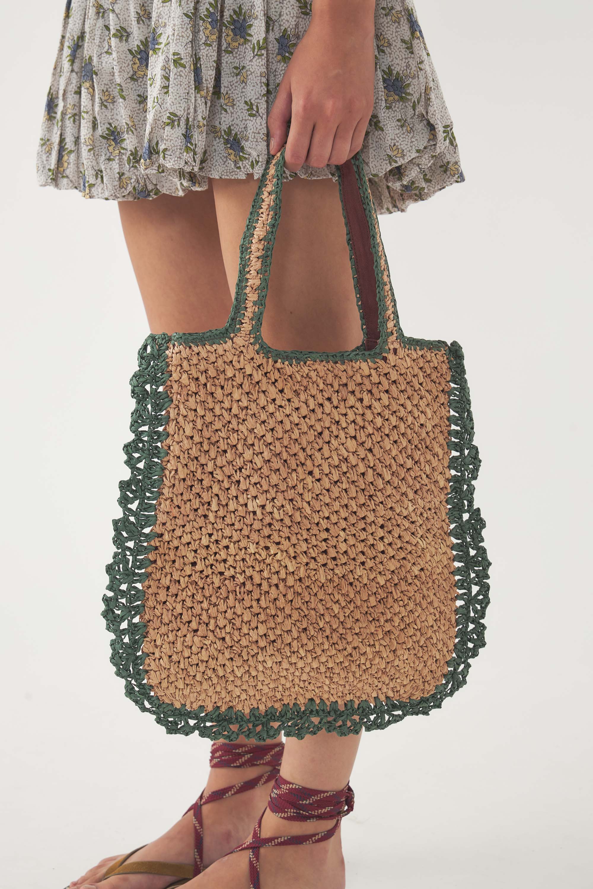 Tote Ava