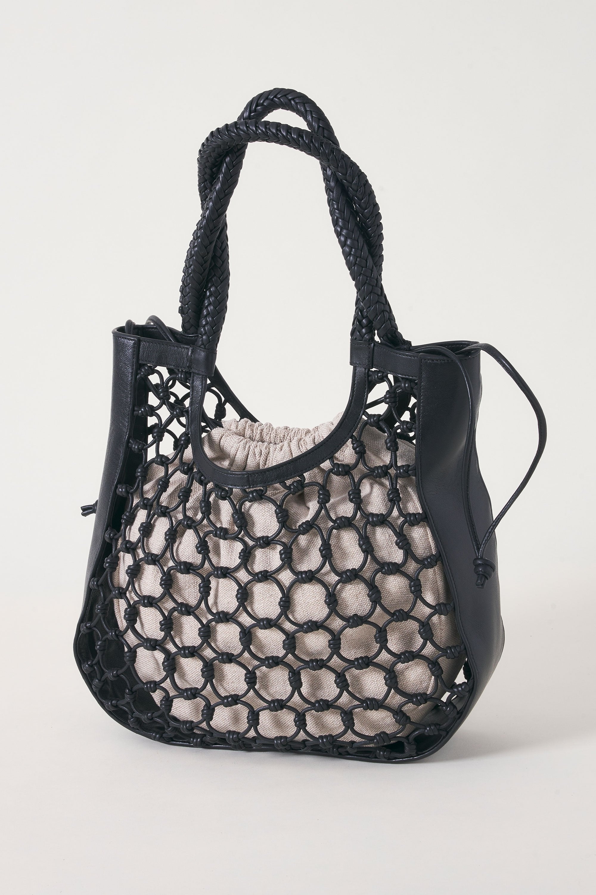 Hand-braided leather bag Carioca