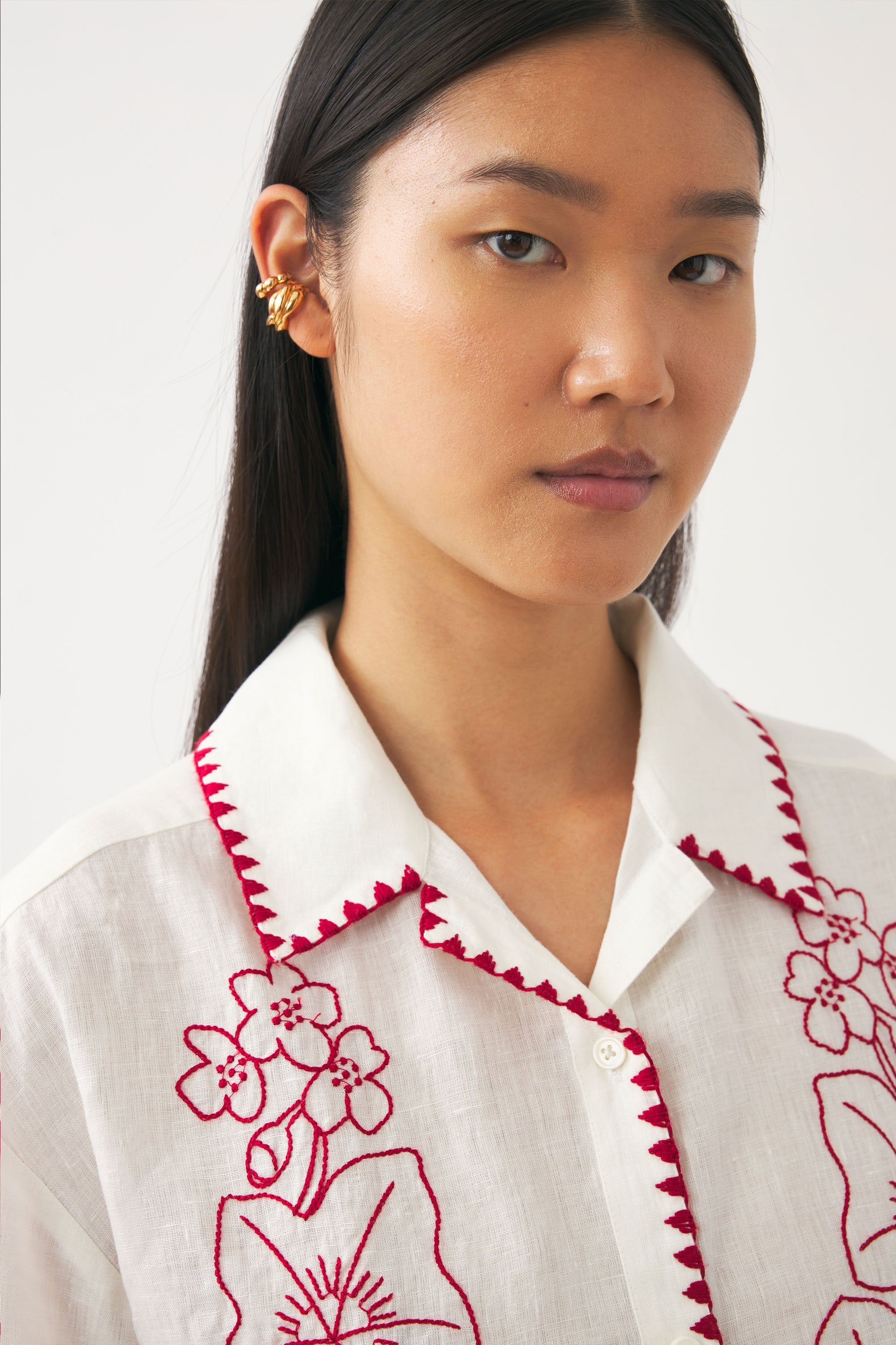 Chemise brodée à la main Cindy