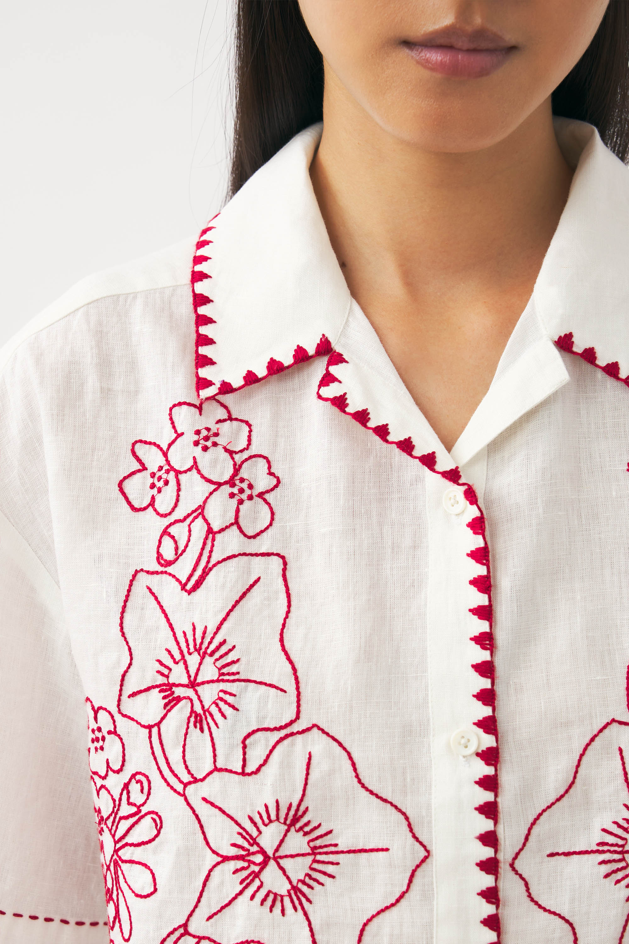 Chemise brodée à la main Cindy