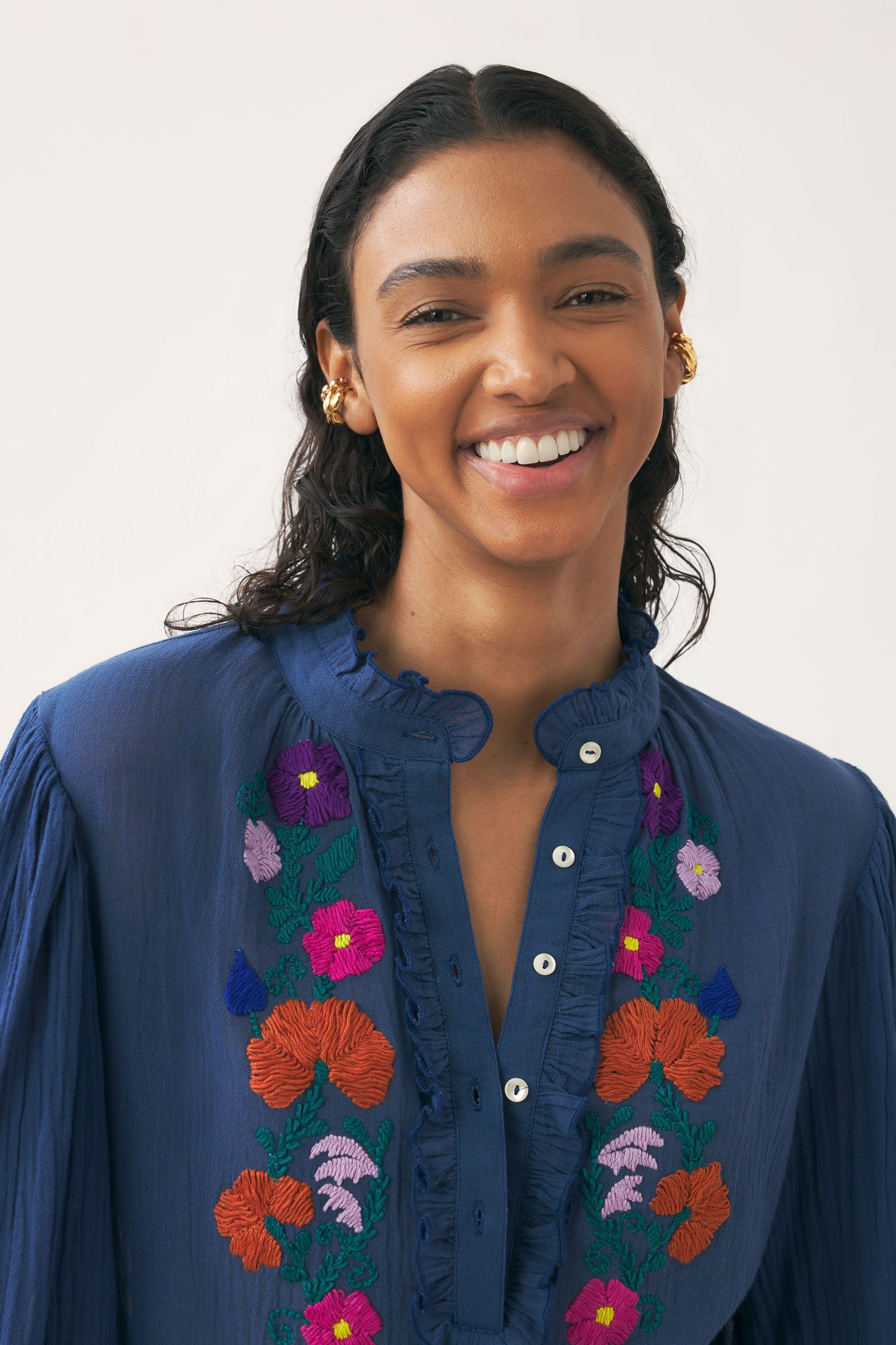 Blusa bordada a mano Clotilda