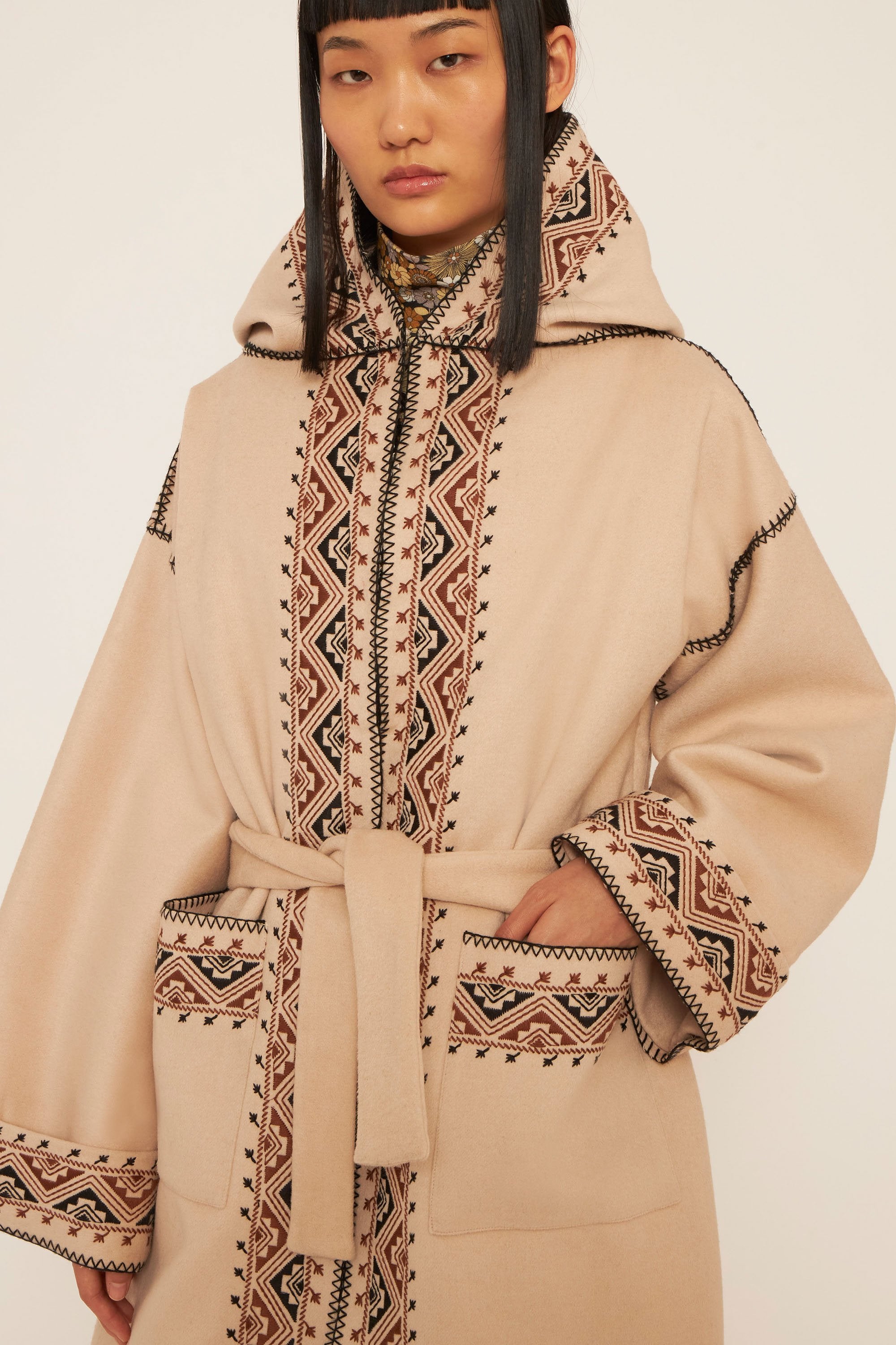 Condor long embroidered coat