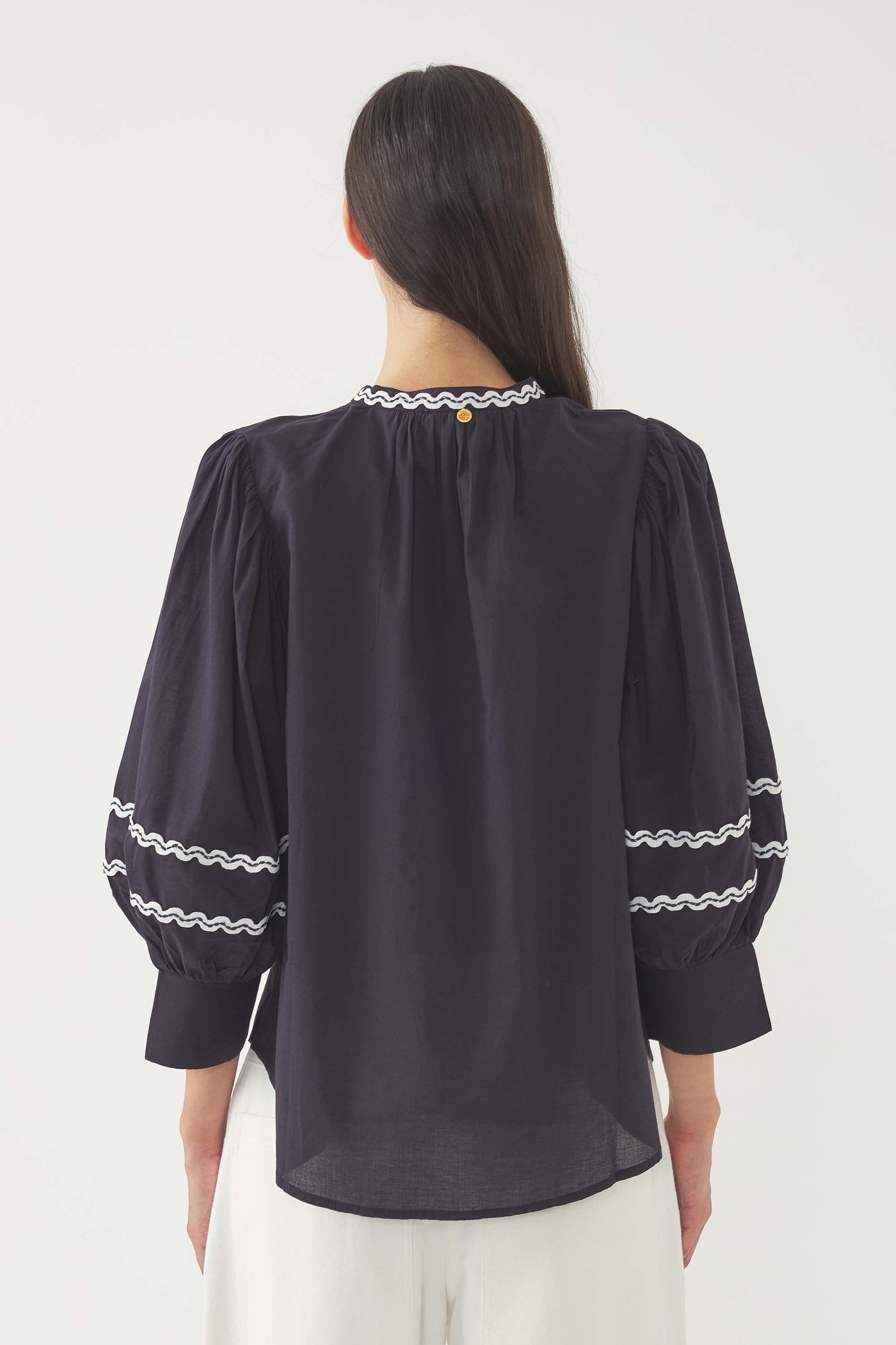 Embroidered Blouse Dalli