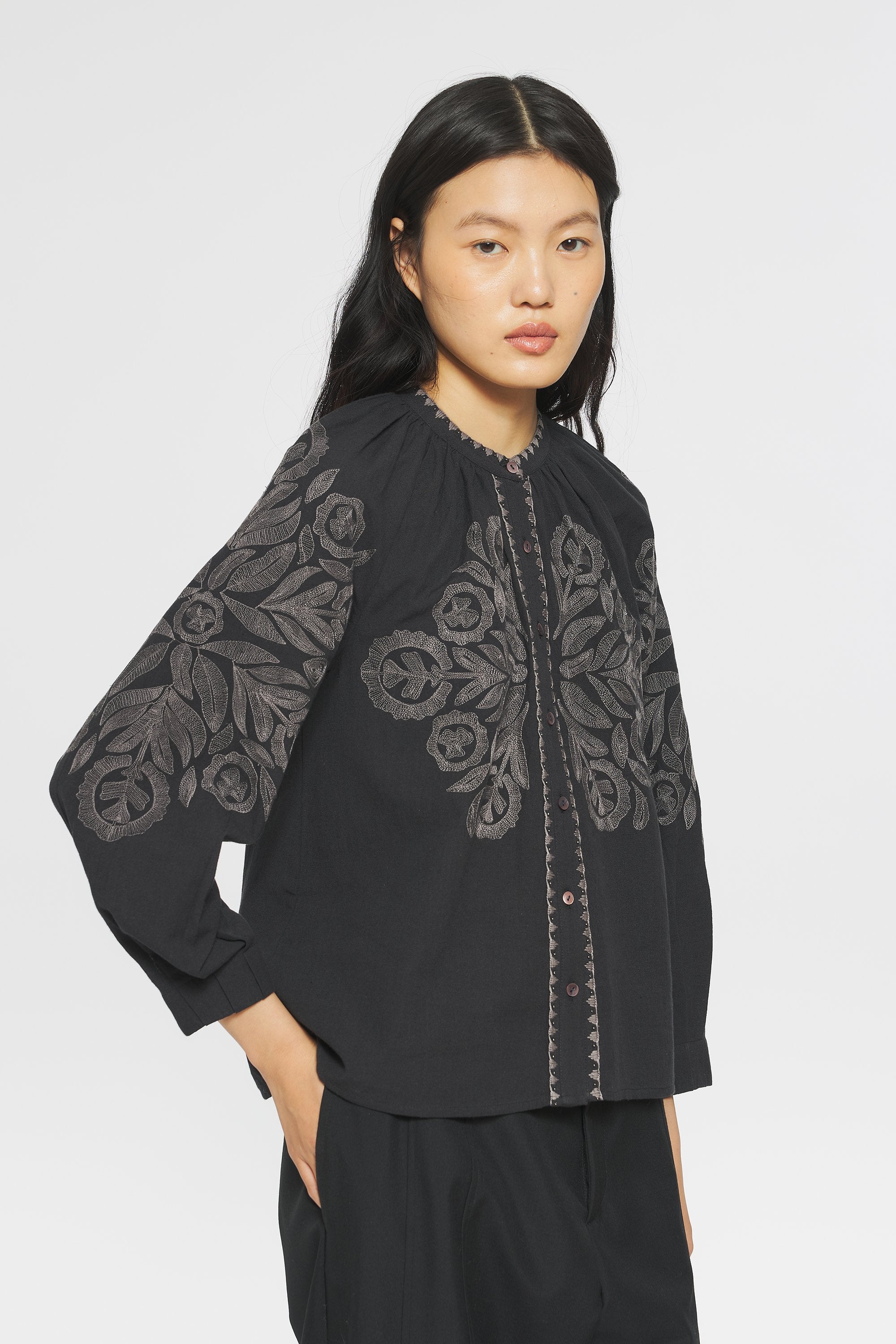 Bestickte Bluse Eglantine