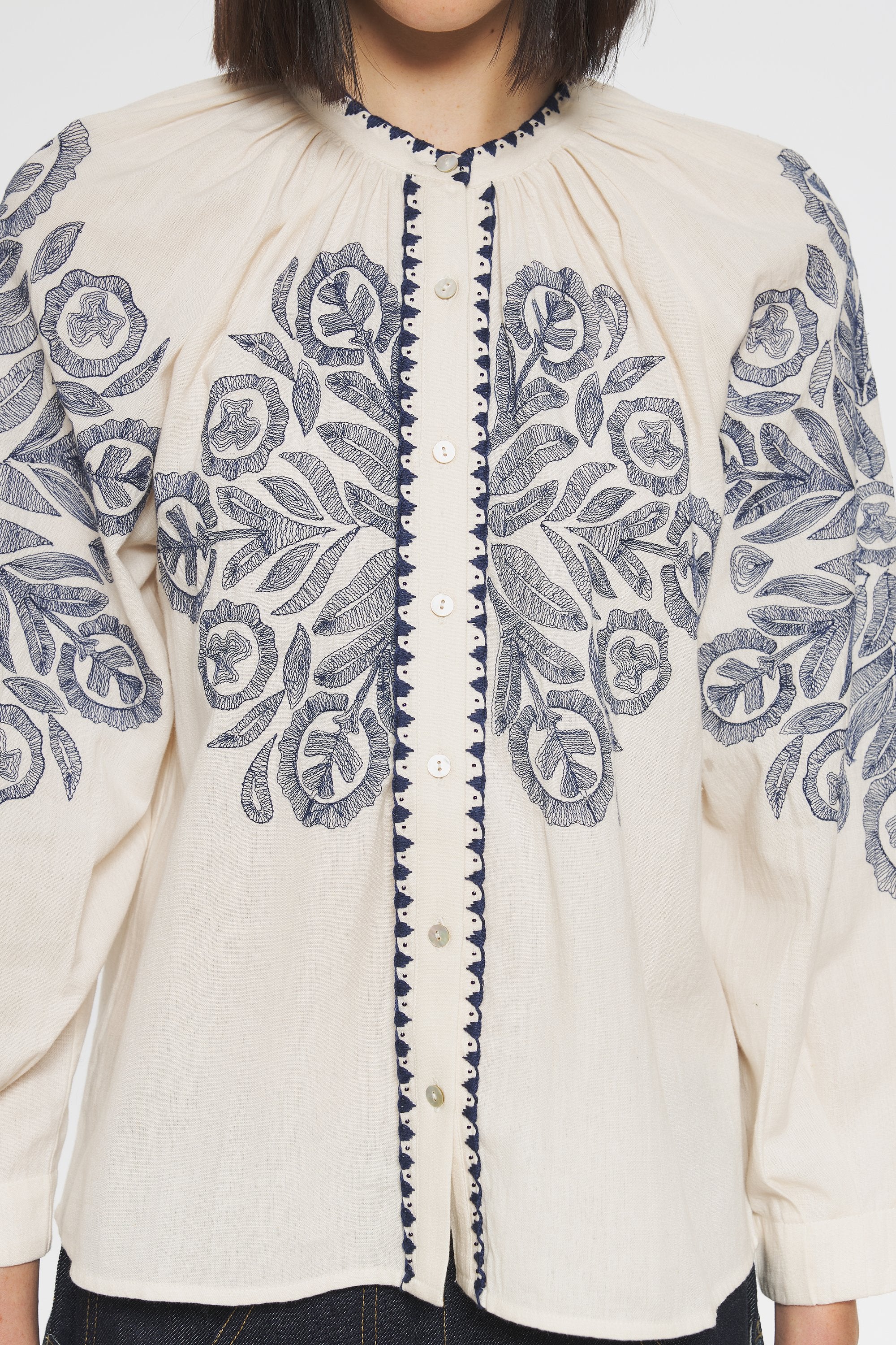 Bestickte Bluse Eglantine
