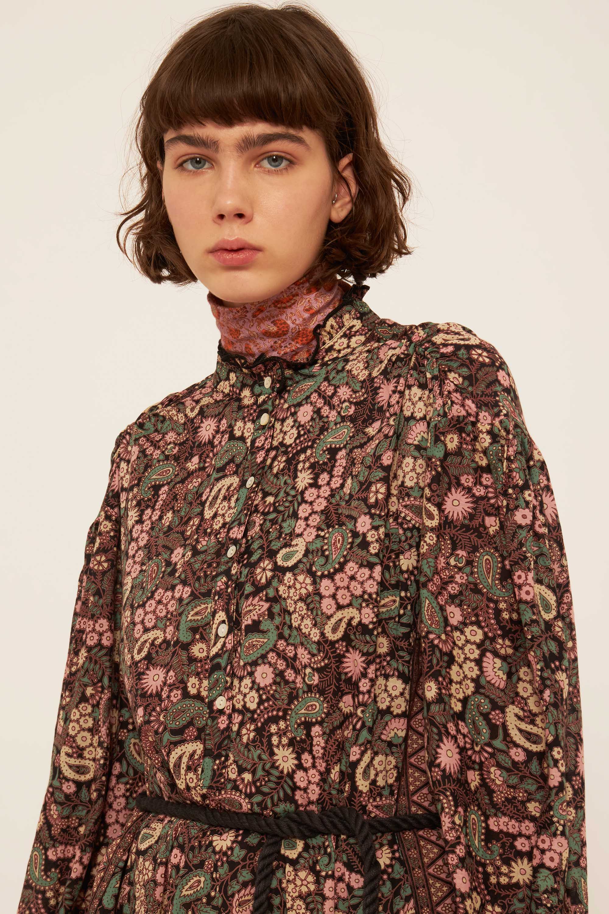 Robe Helena