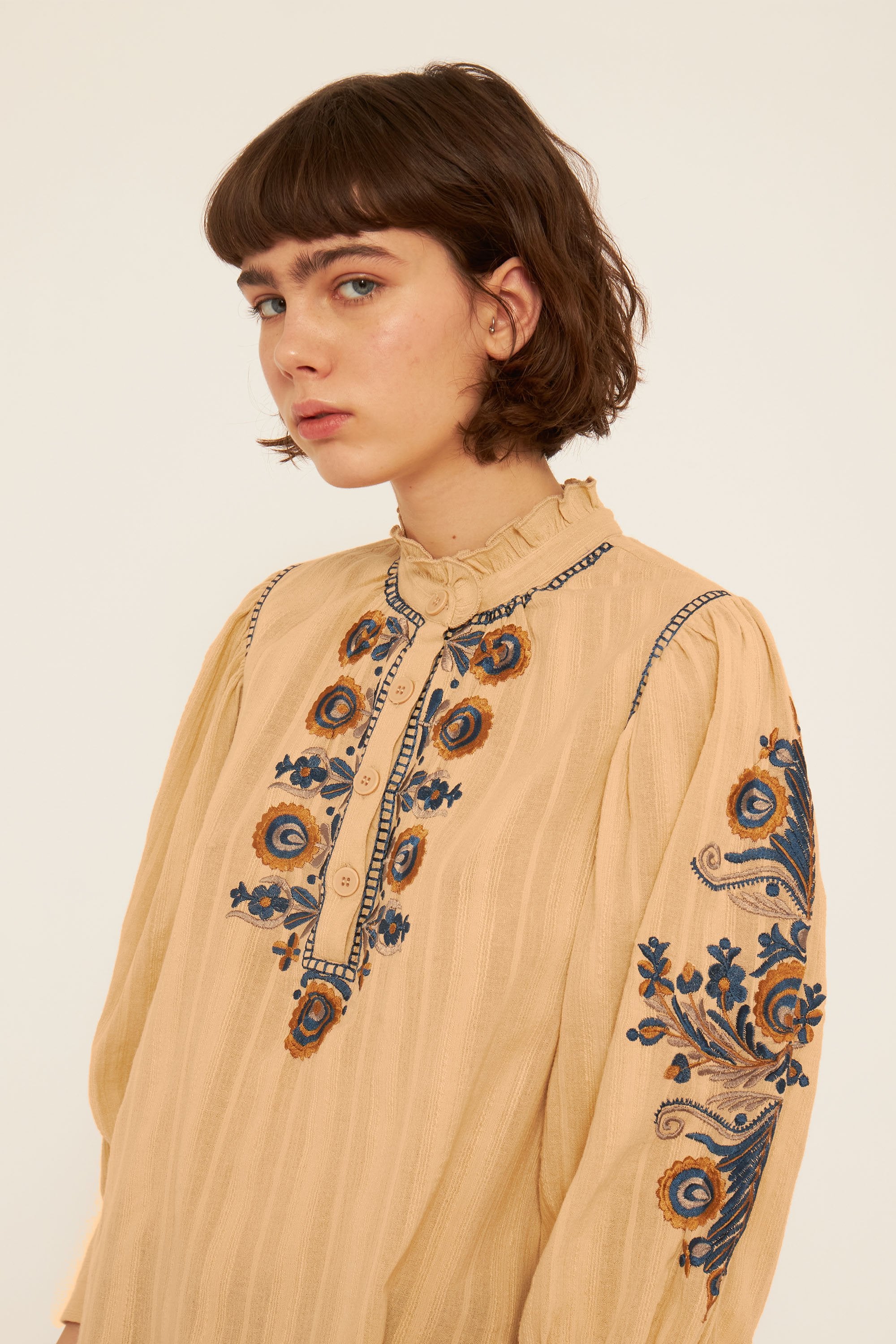 Blouse brodée Igor