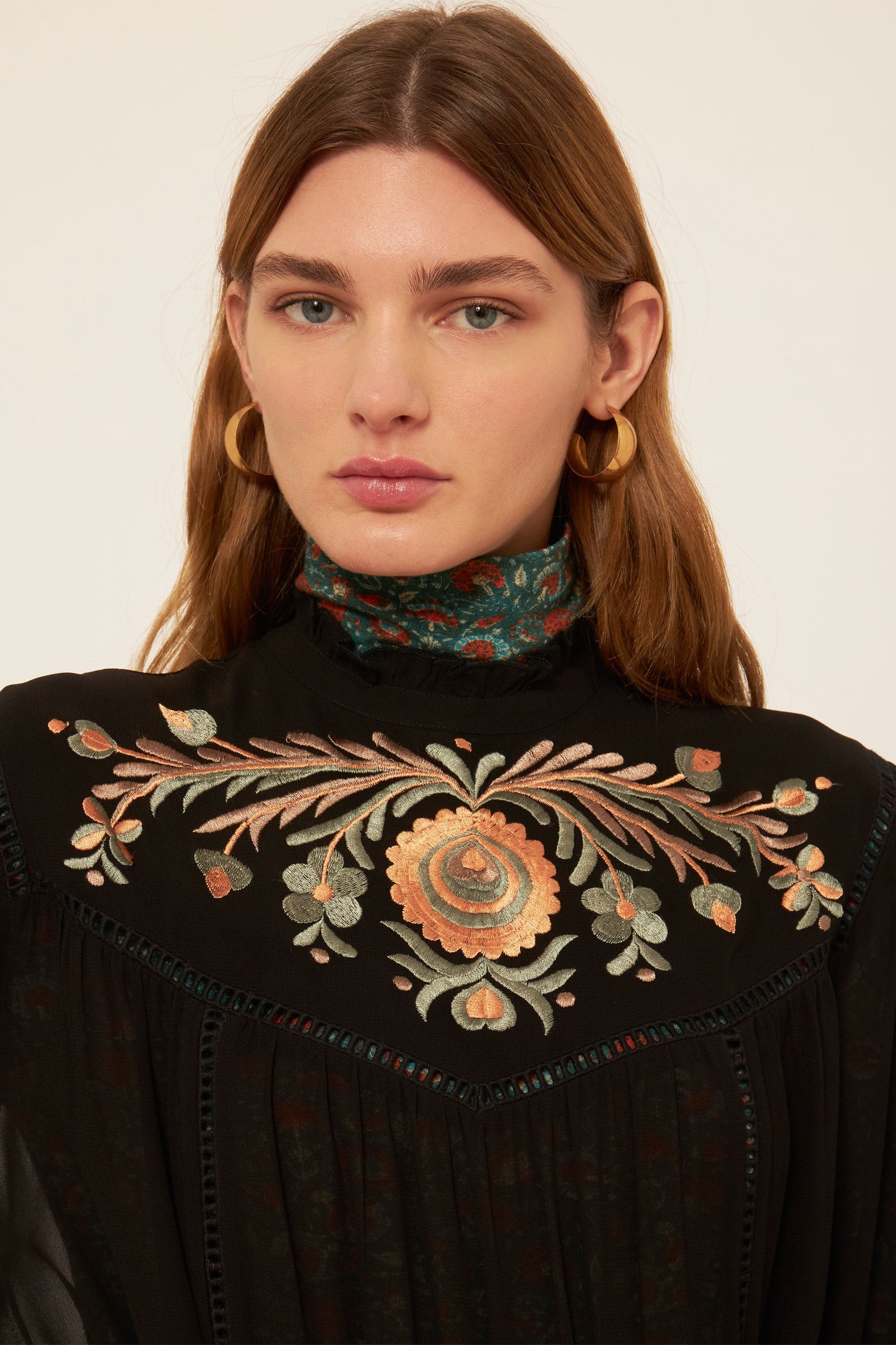 Robe longue brodée Igor