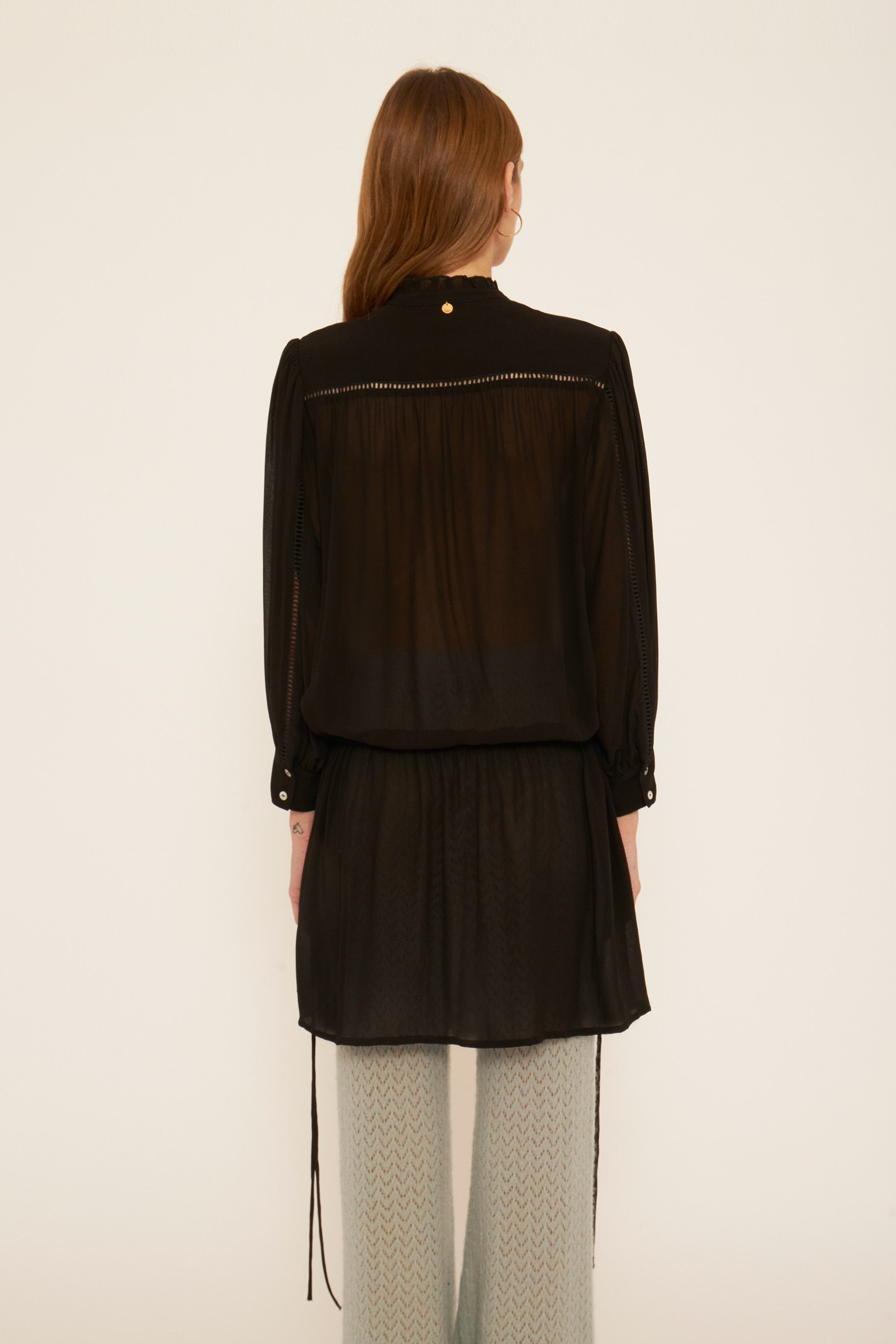 Robe courte brodée Igor