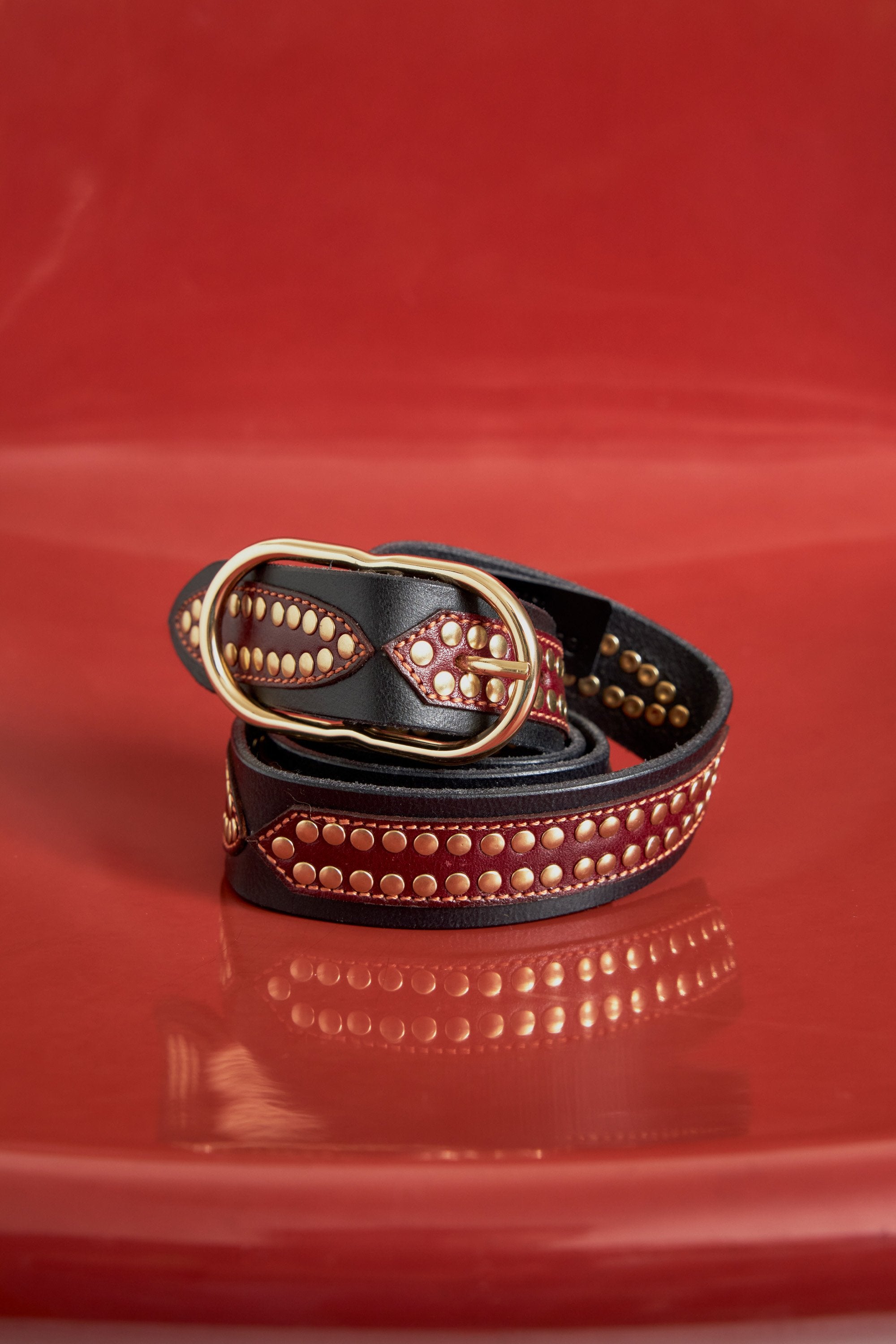 Cintura in pelle con borchie Jane