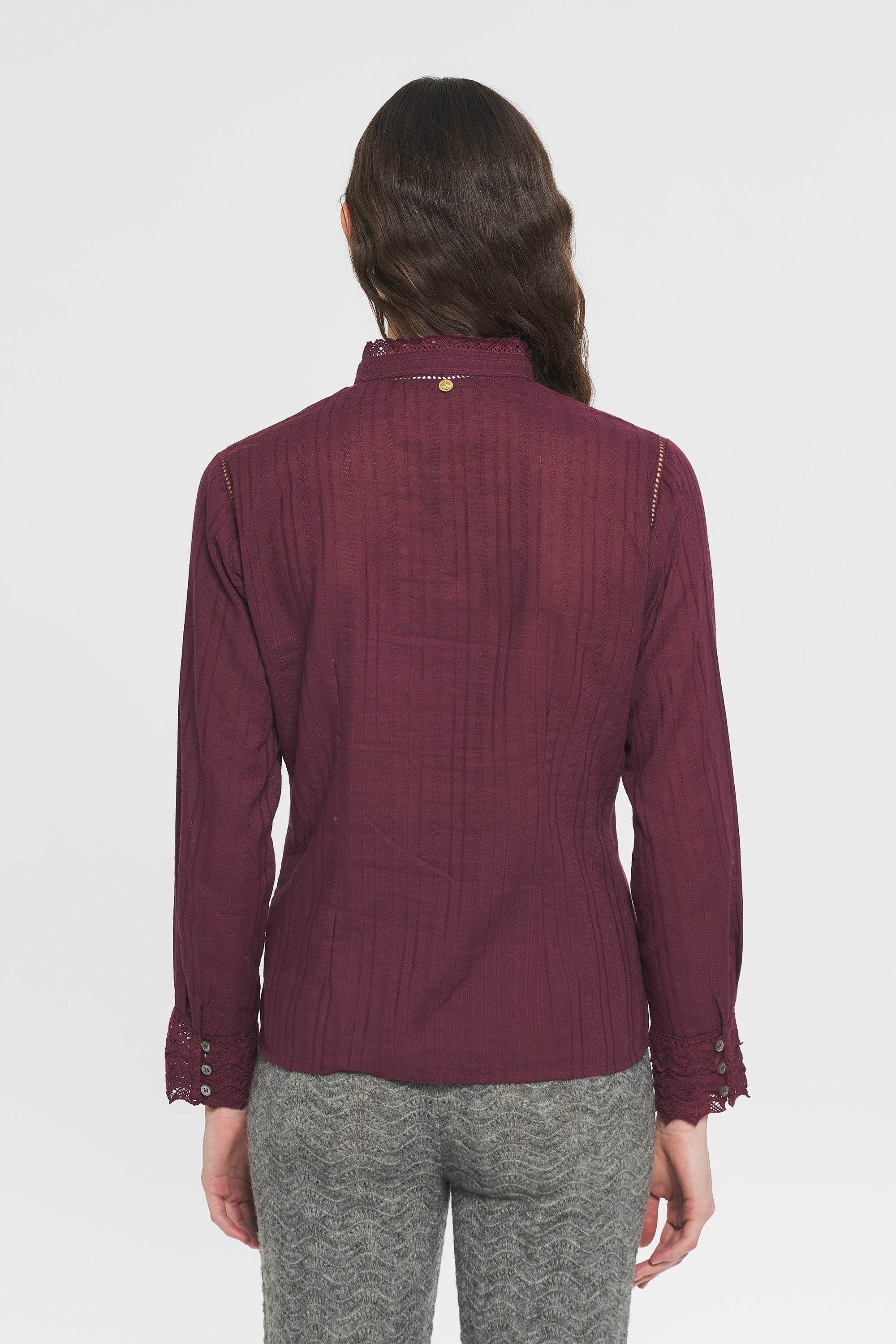 Blouse brodée Kiss