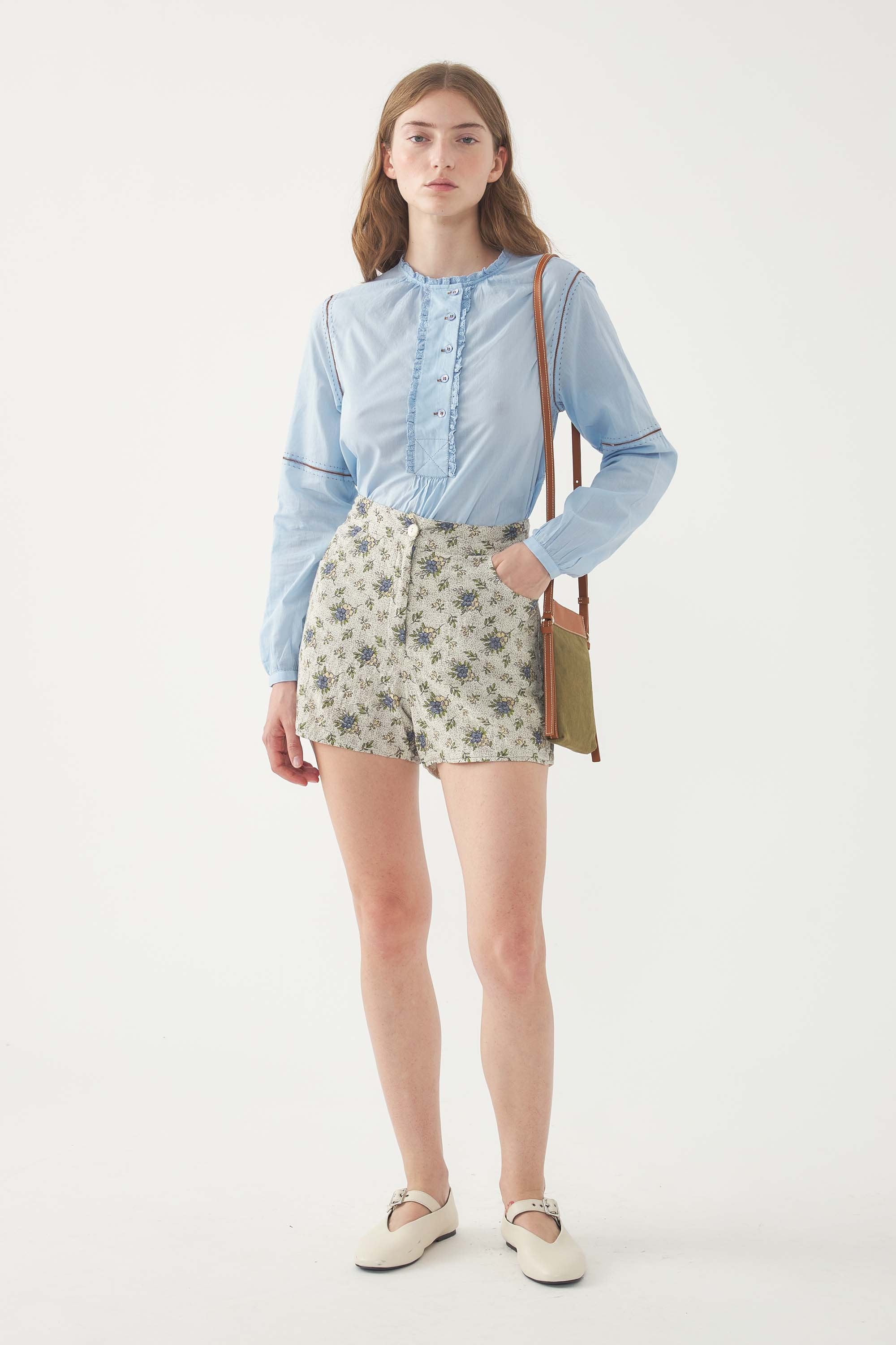 Short Pada