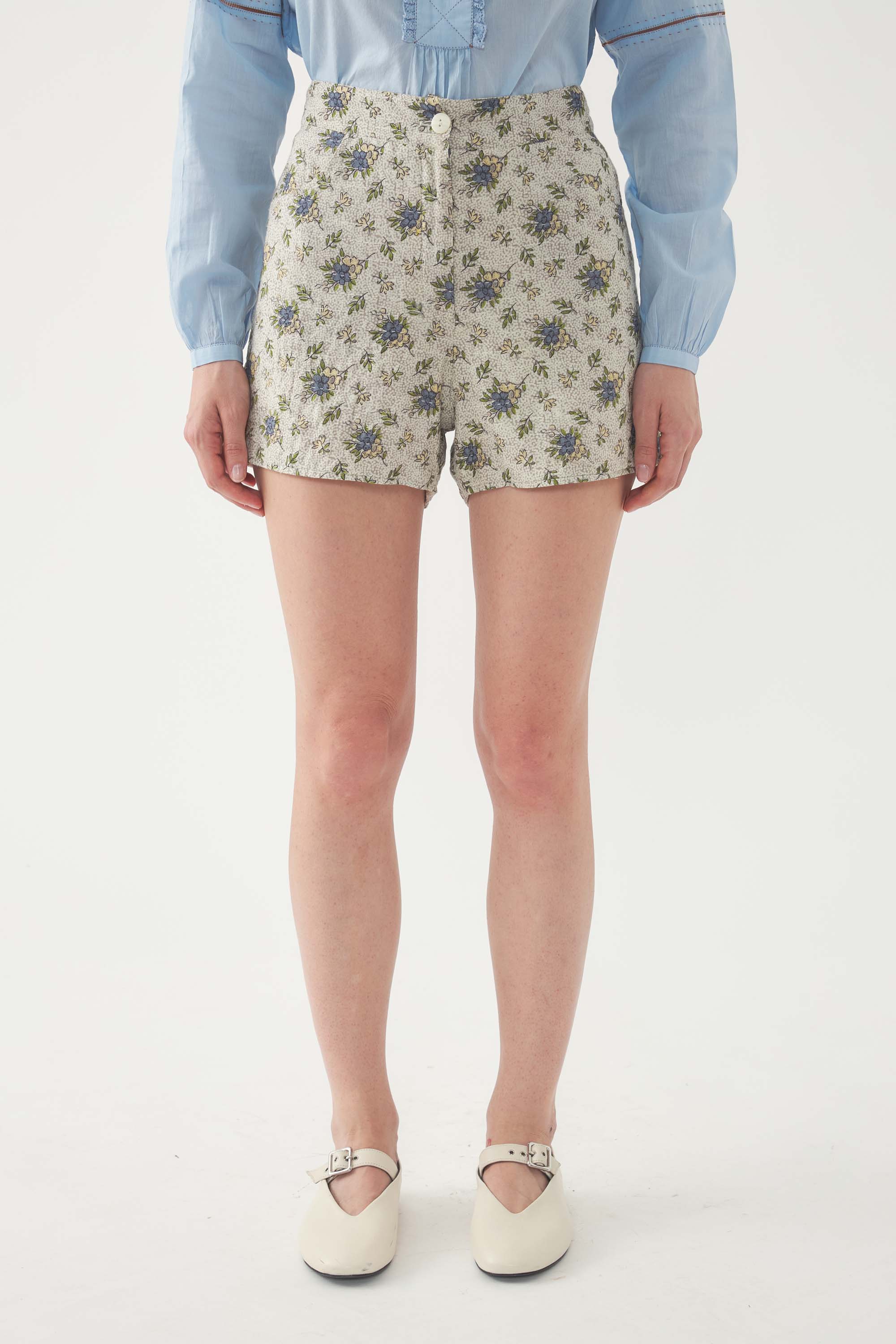 Short Pada