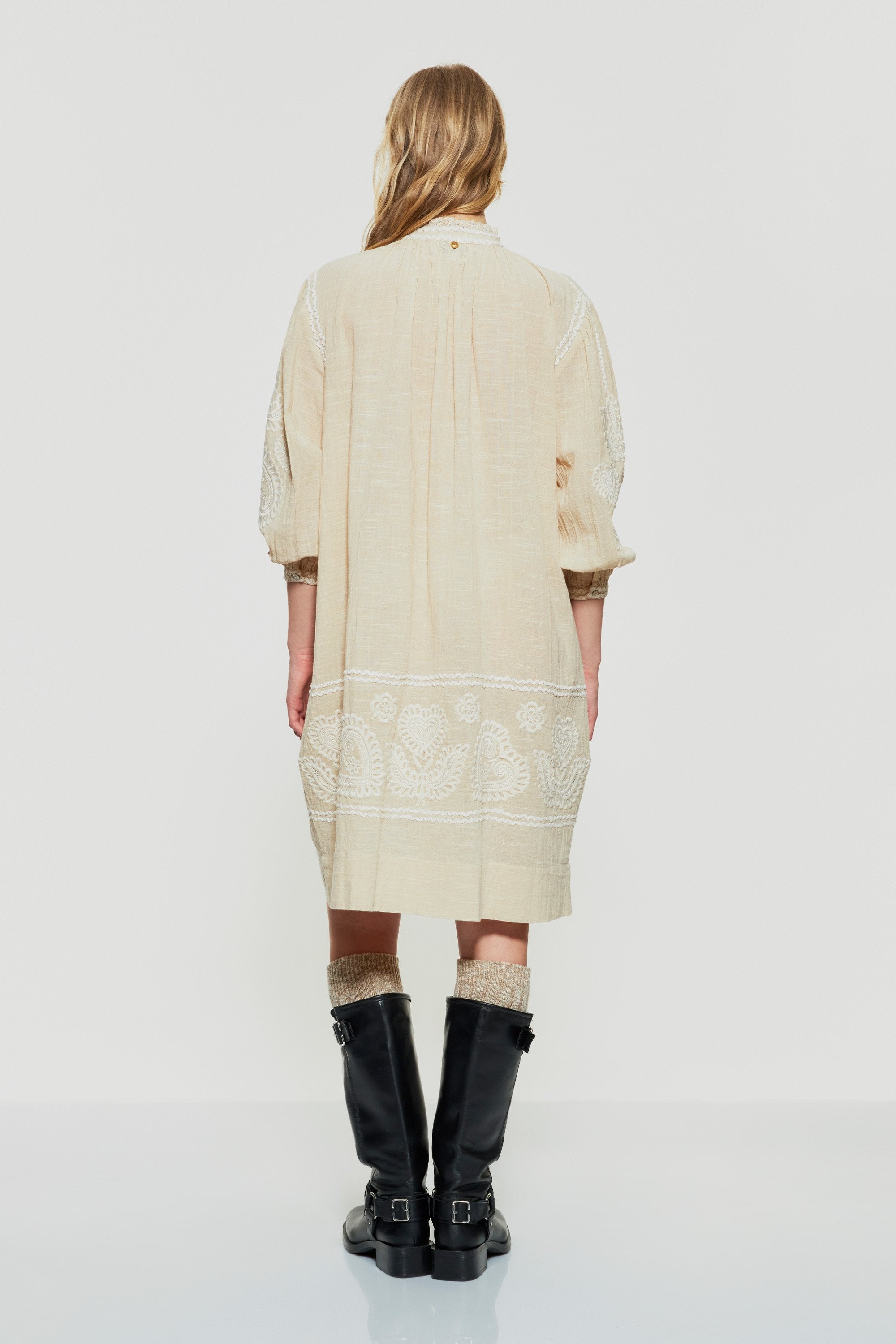 Robby embroidered dress