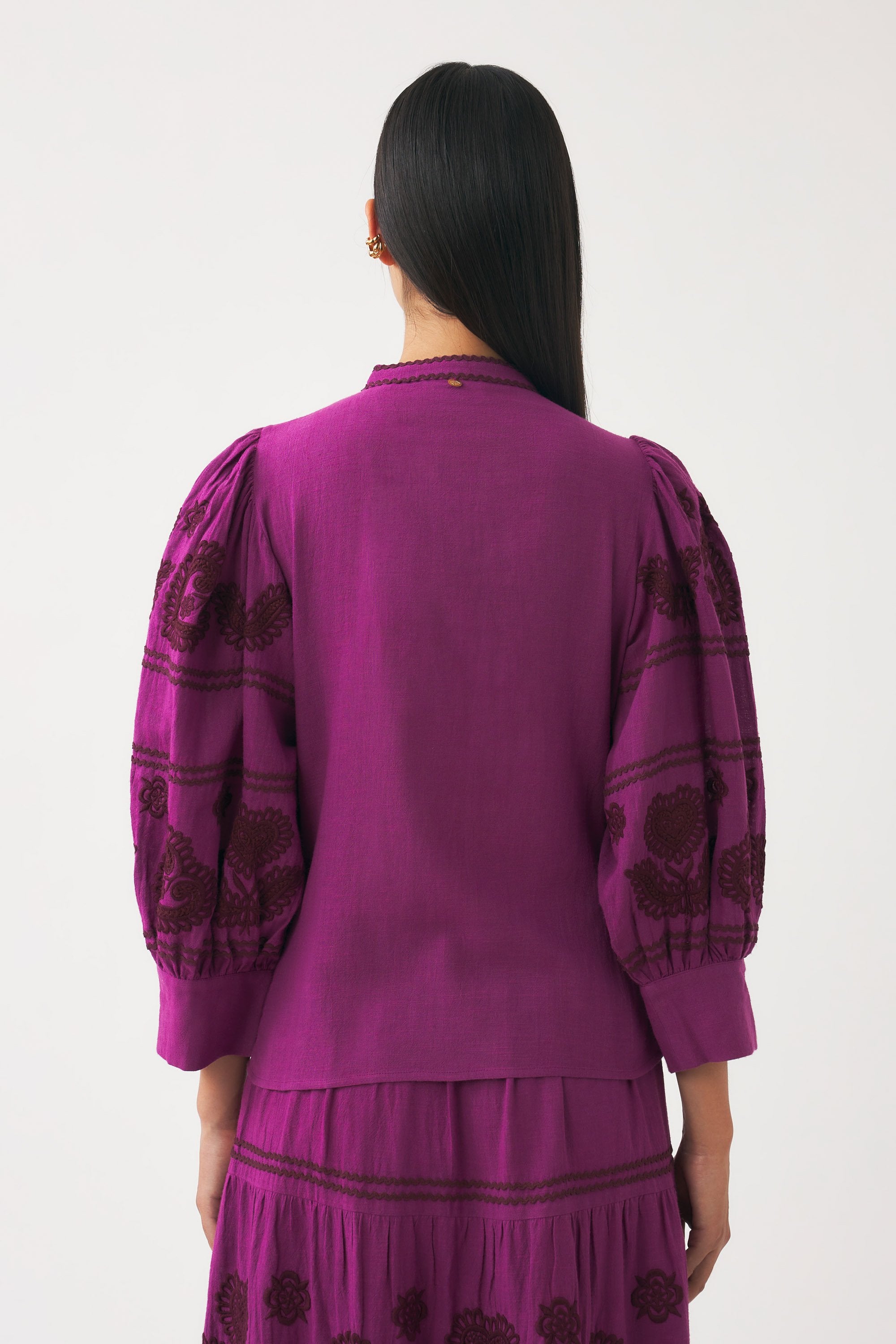 Blouse with Hungarian-inspired embroidery Rony
