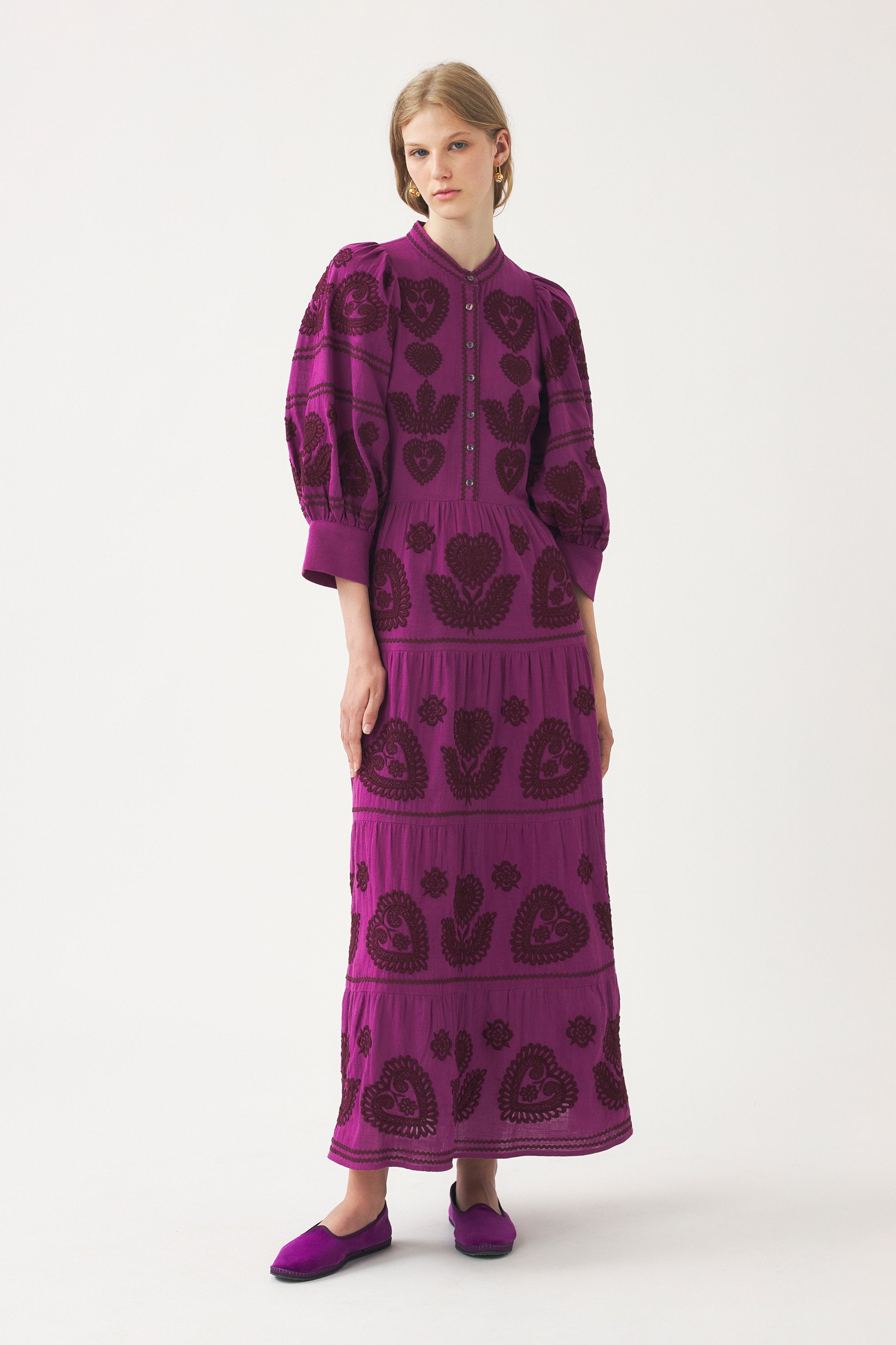 Robe longue avec broderie d'inspiration hongroise Rony