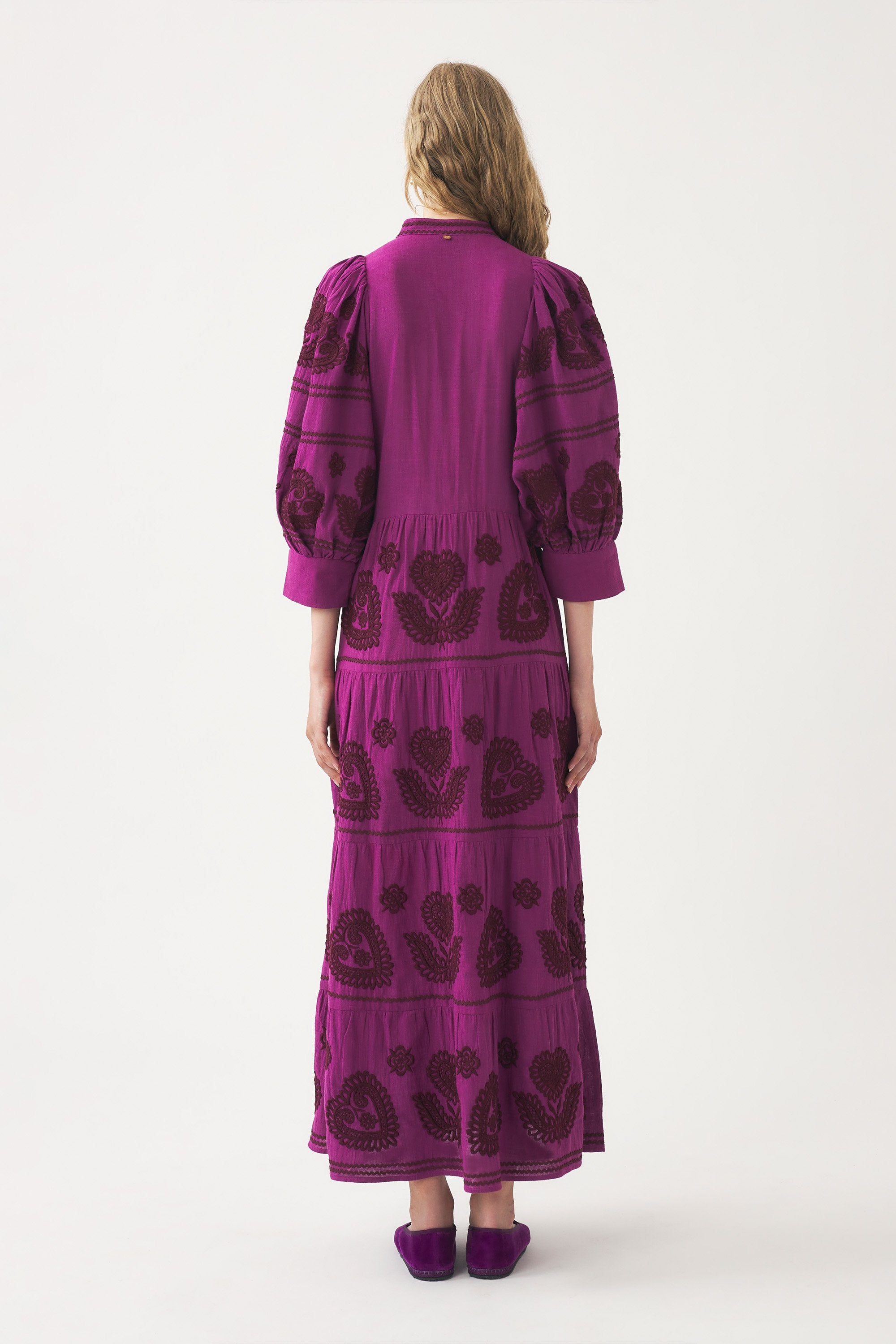 Robe longue avec broderie d'inspiration hongroise Rony