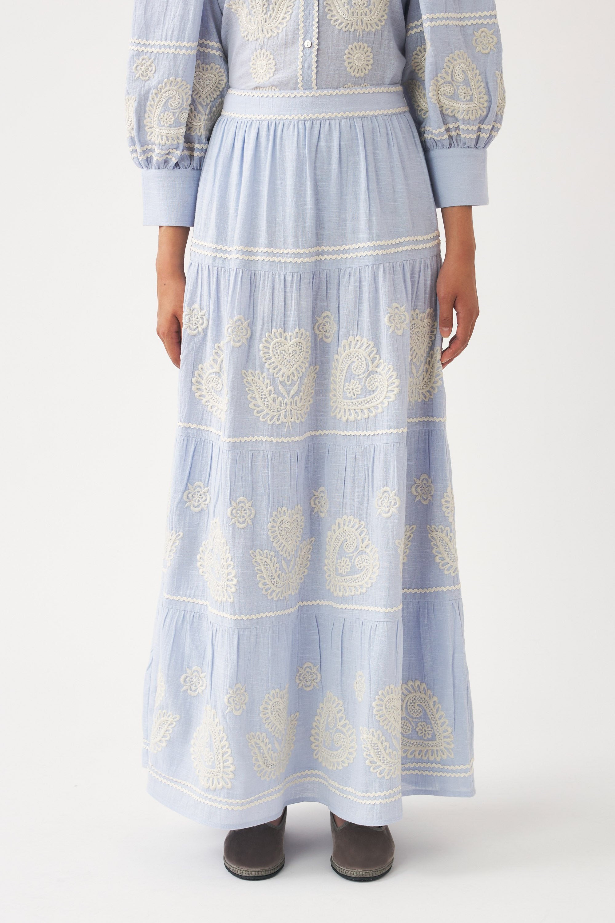 Skirt with Hungarian-inspired embroidery Rony