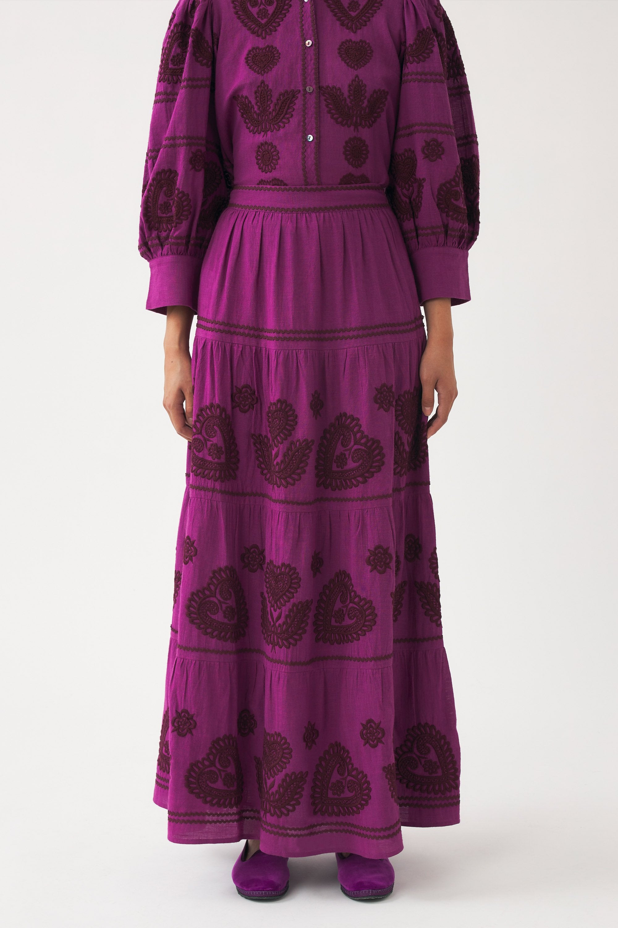 Skirt with Hungarian-inspired embroidery Rony