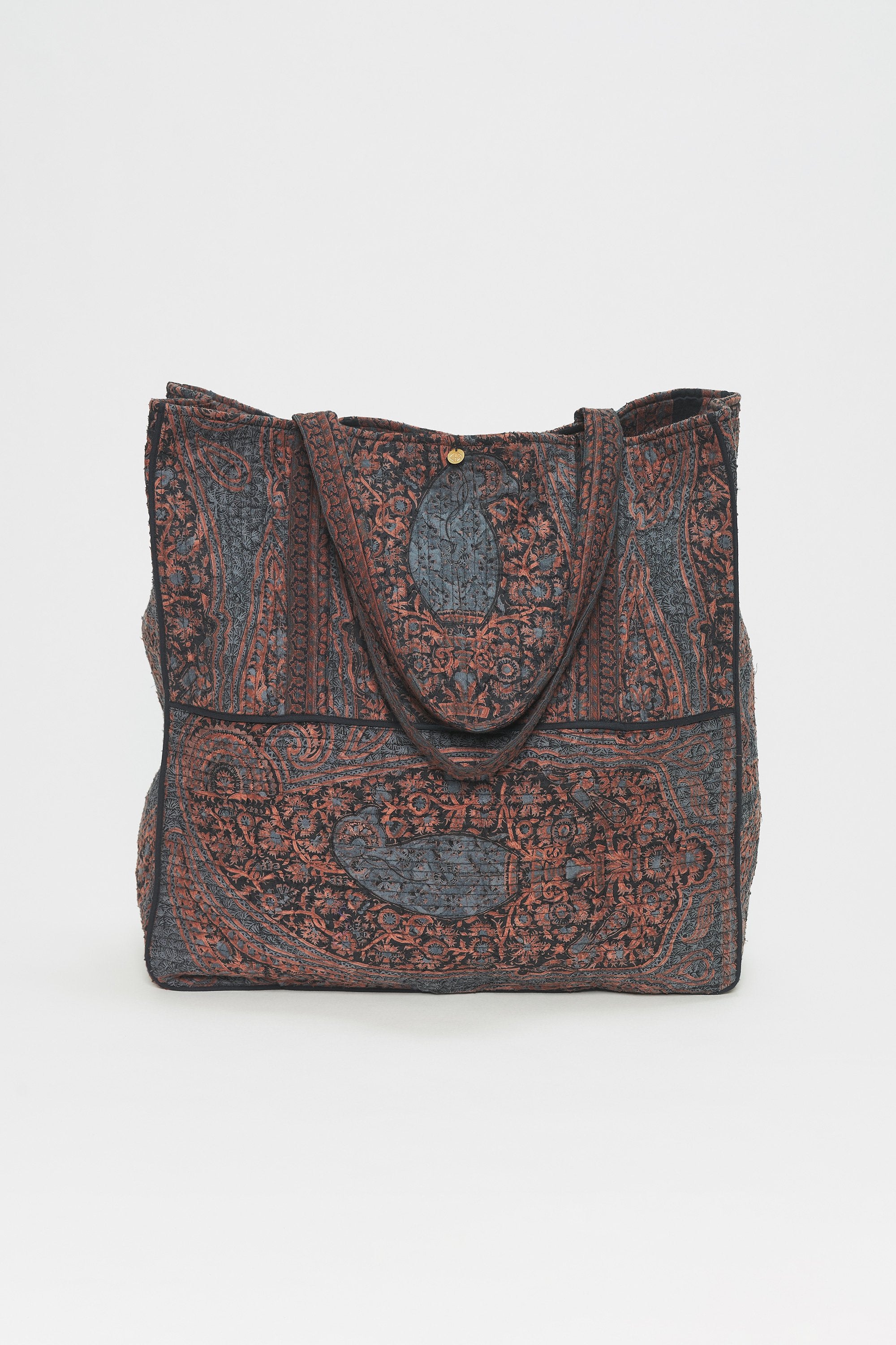 Tajaro Tote bag