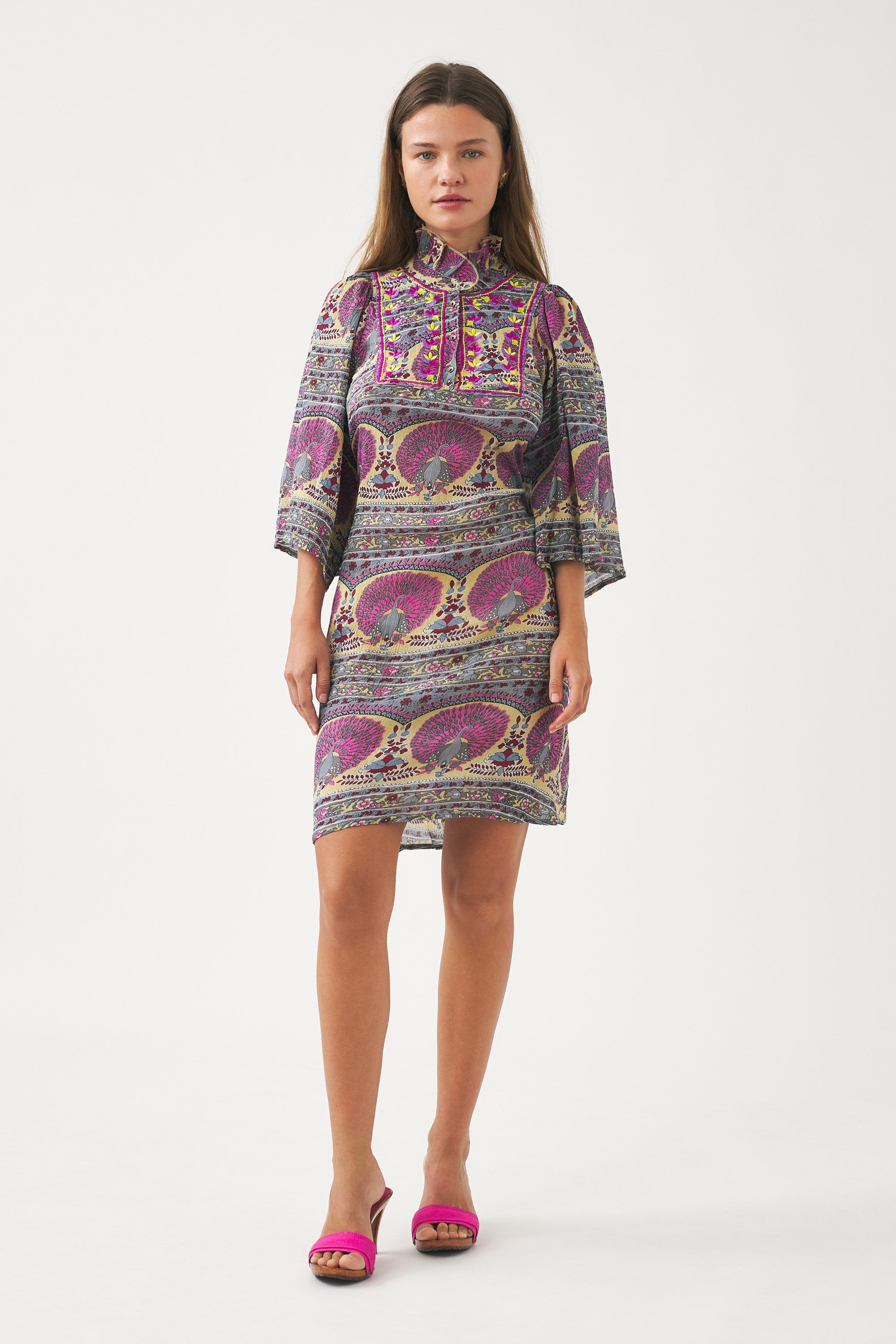 Robe Tala