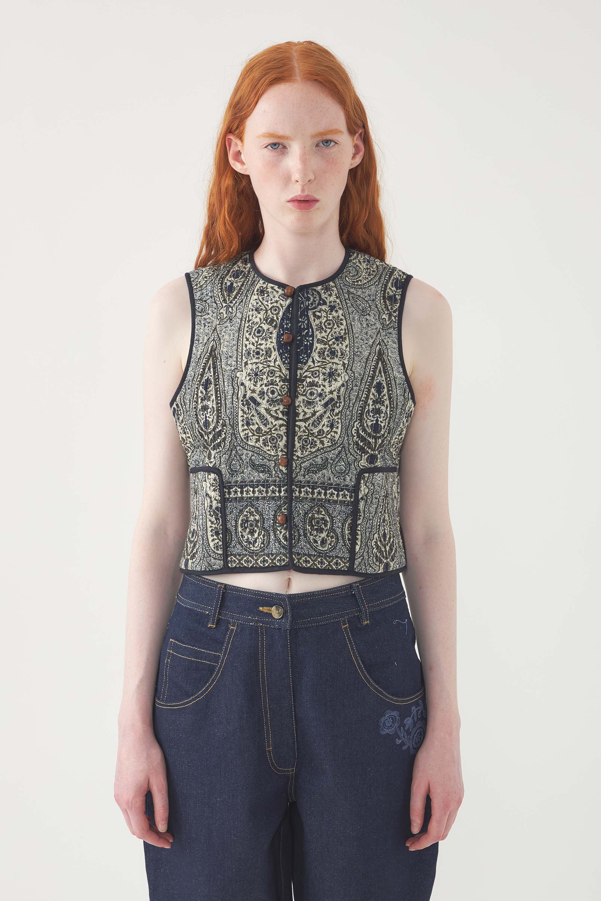 Vest Taya