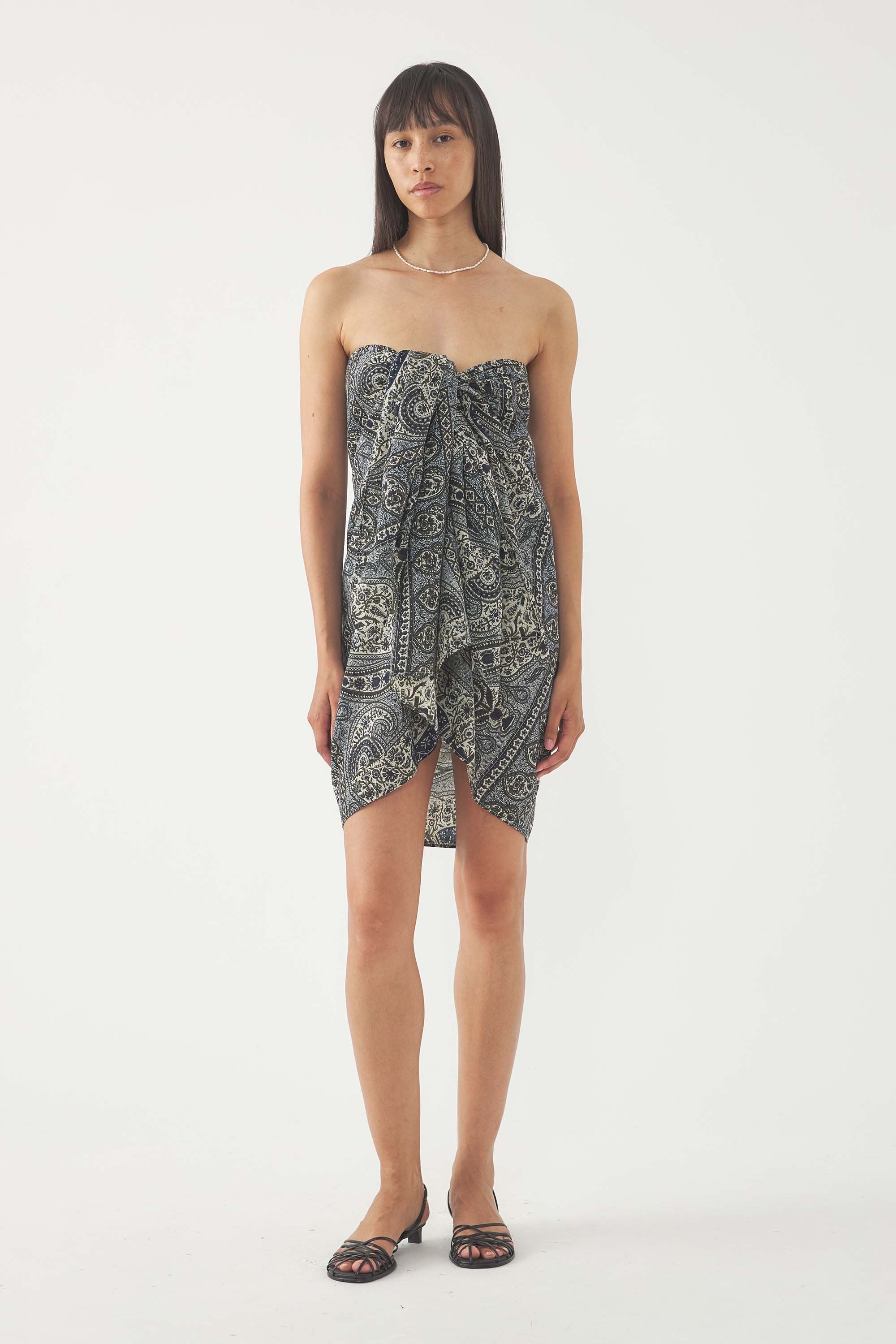 Sarong Taya