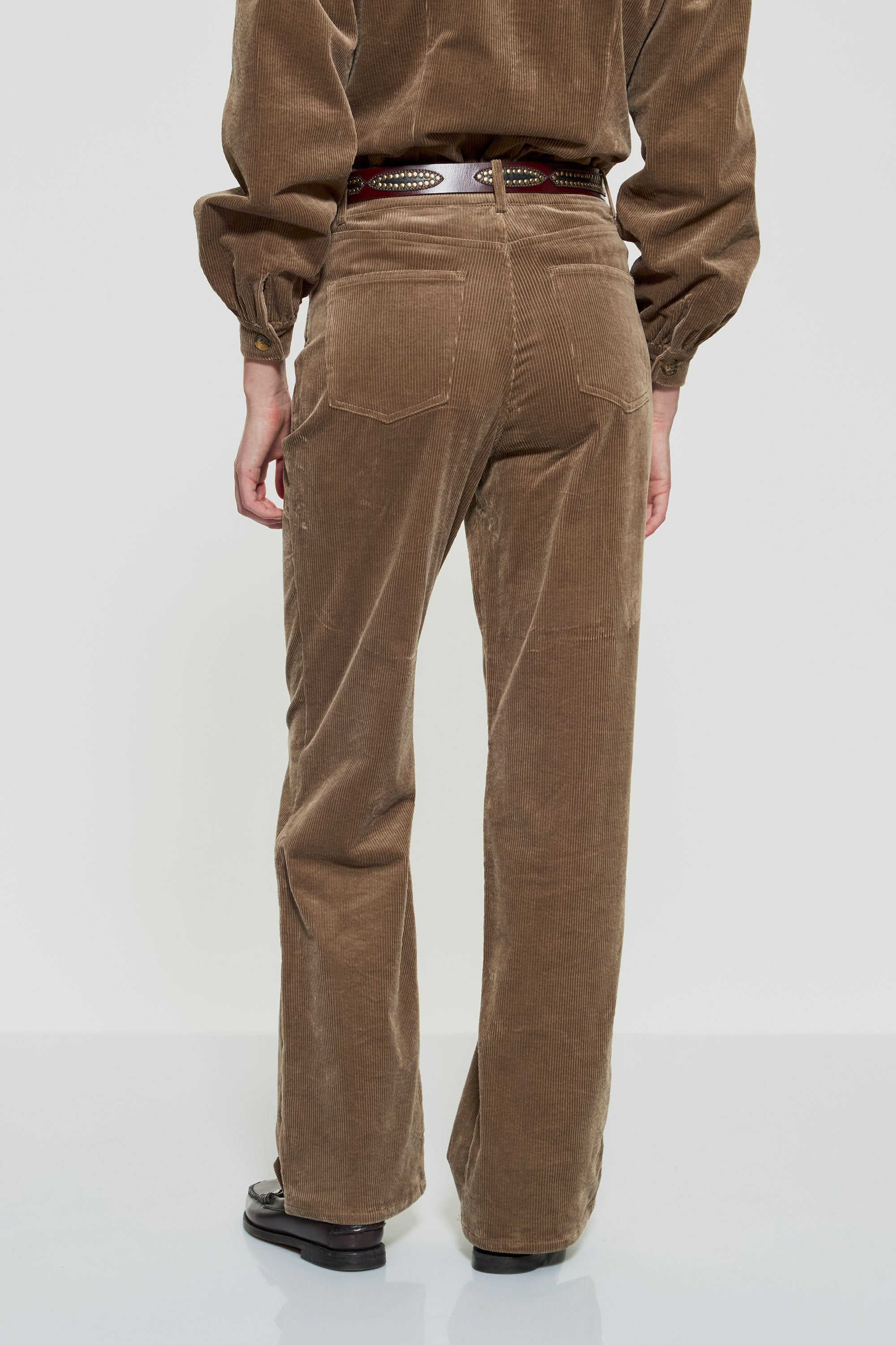 Cintura in pelle con borchie Jane