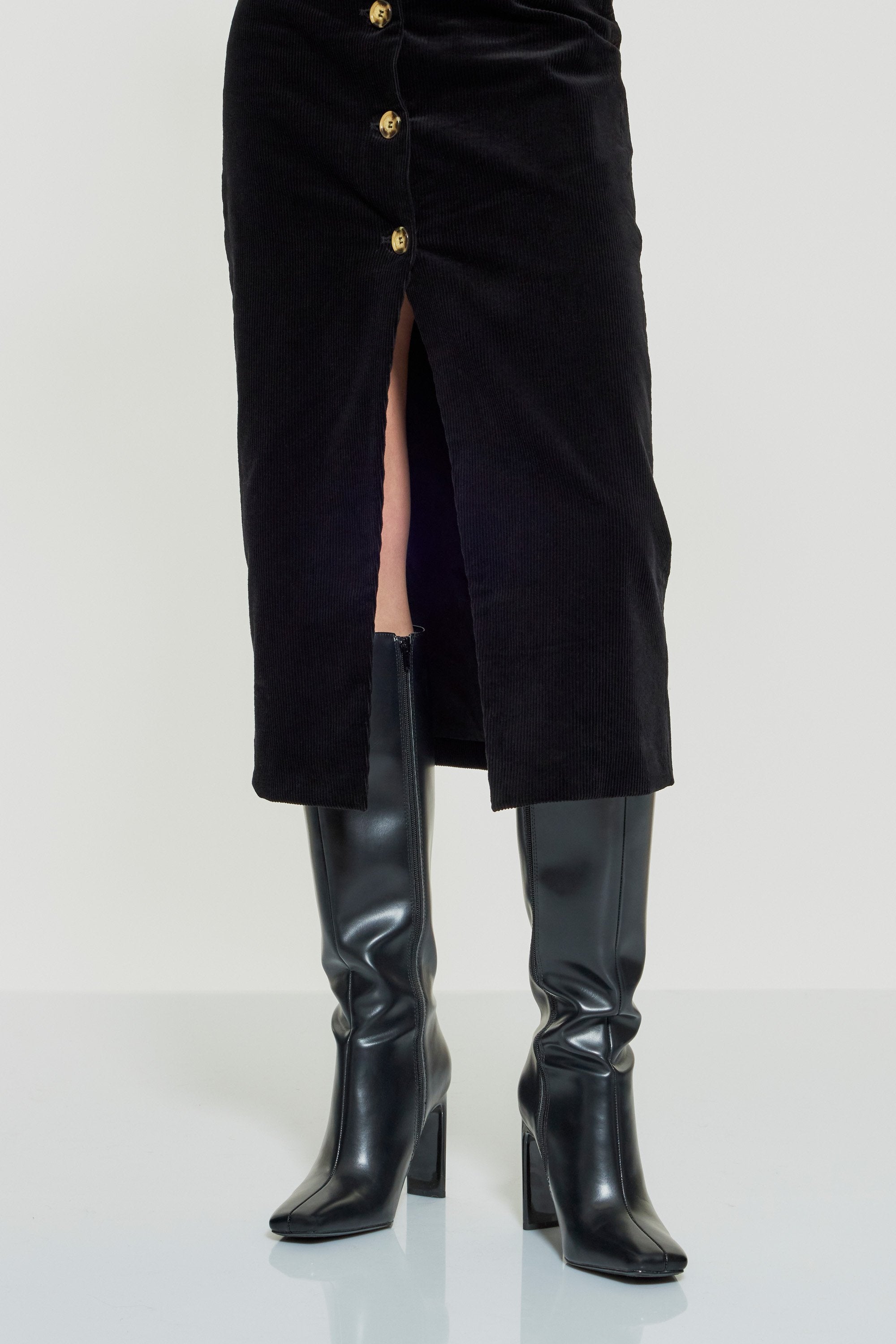 Tilda velvet midi skirt