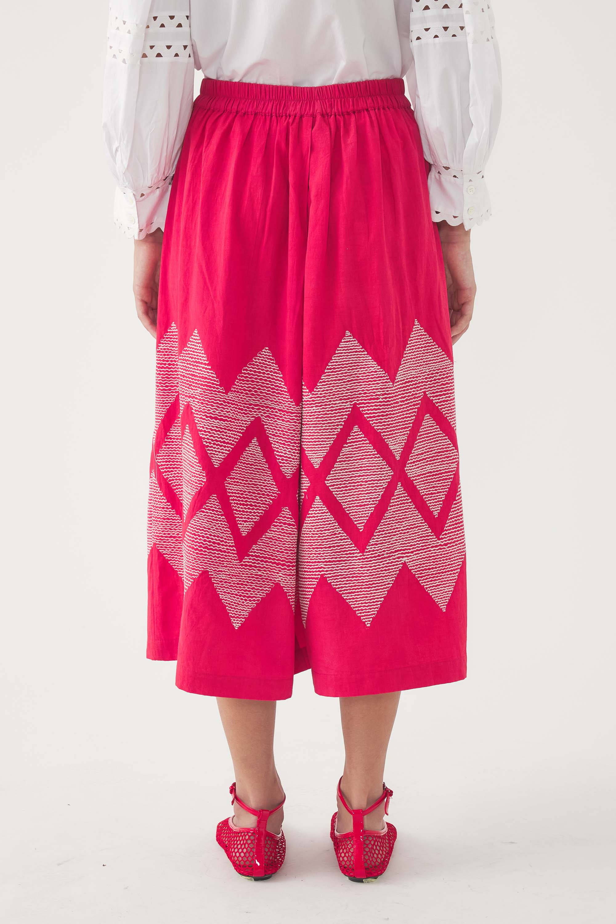 Embroidered Short Tolede