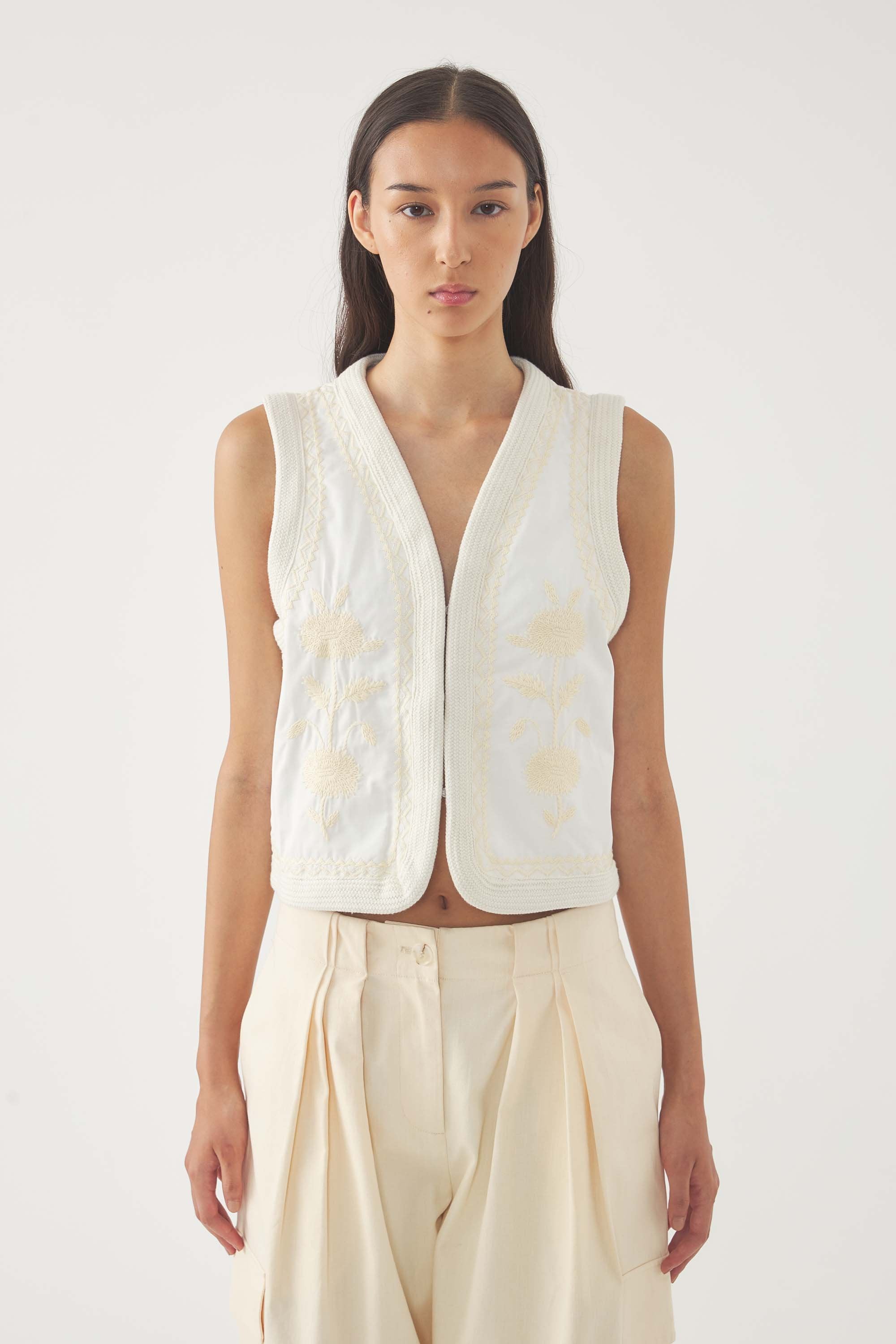 Embroidered Vest Winna