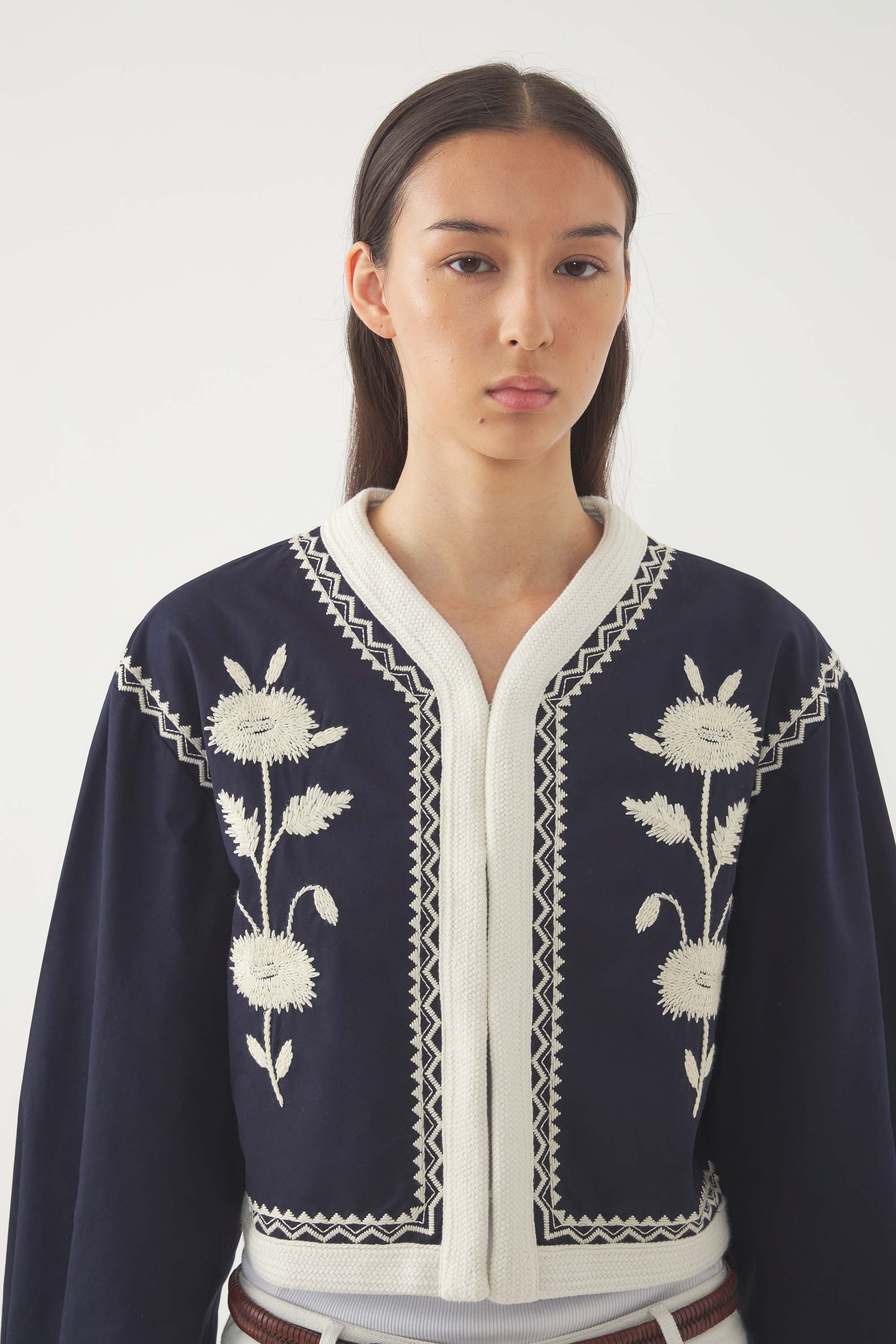 Chaqueta bordada Winna