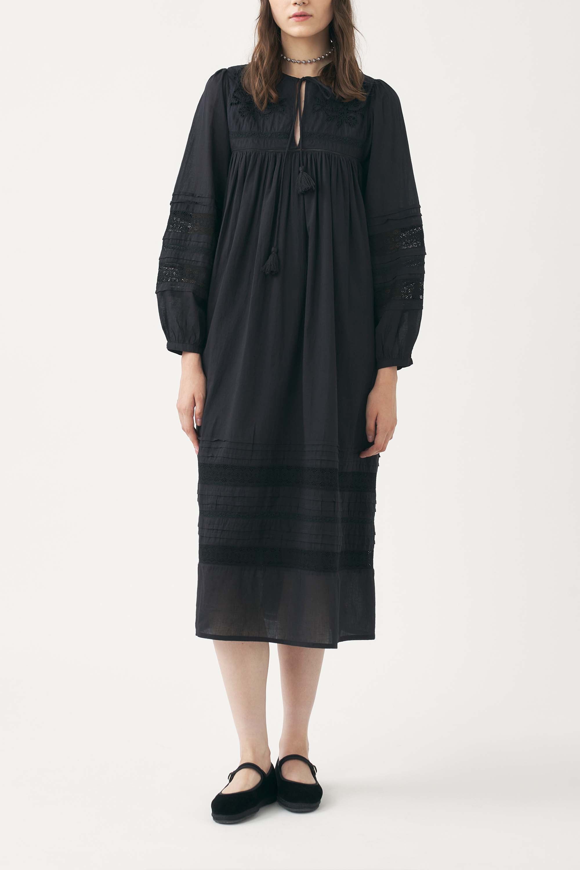 Openwork dress Aloha