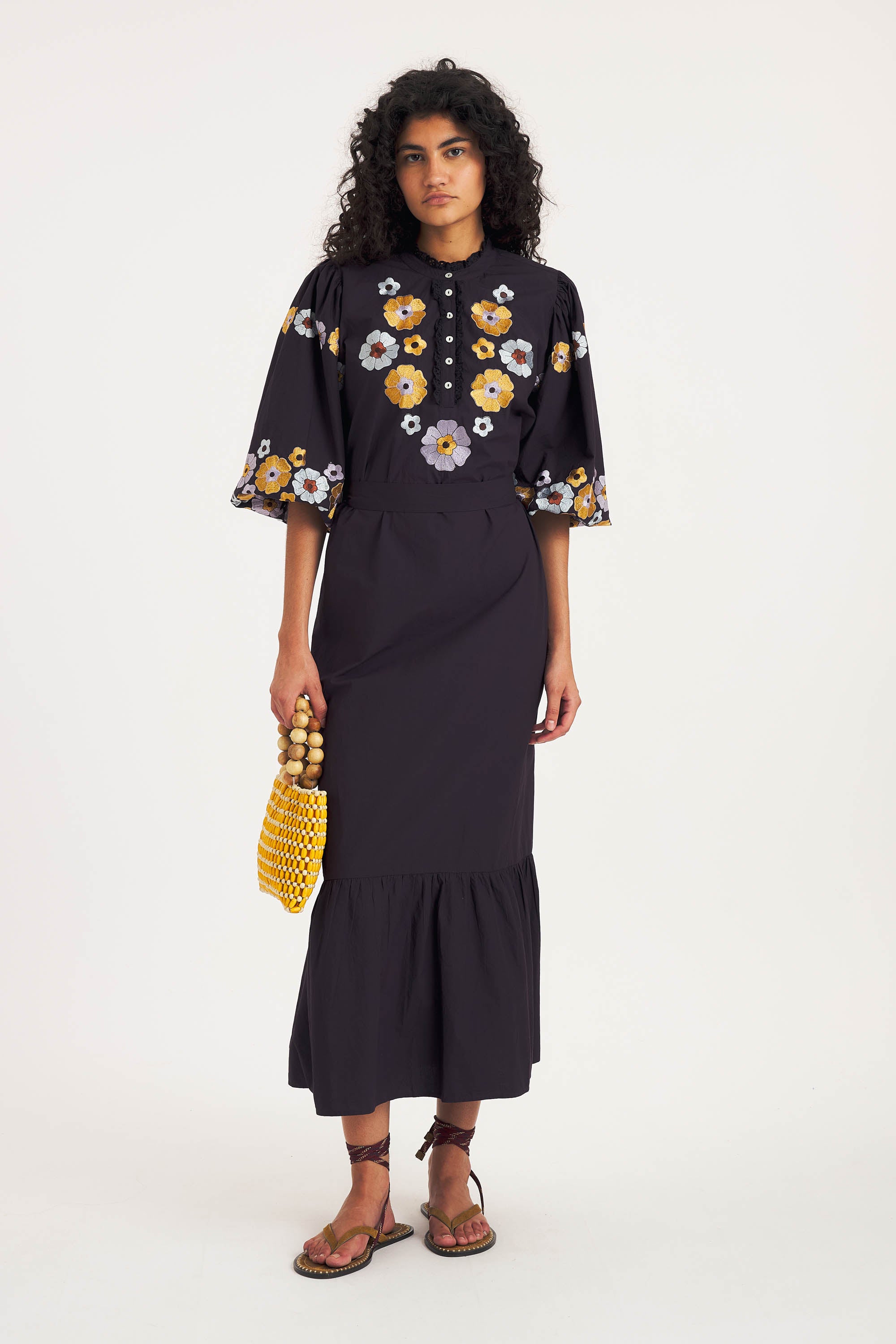 ワンピース ANTIK BATIK Amantina Maxi Dress – Silky Floral Embroidery, Navy | Antik Batik