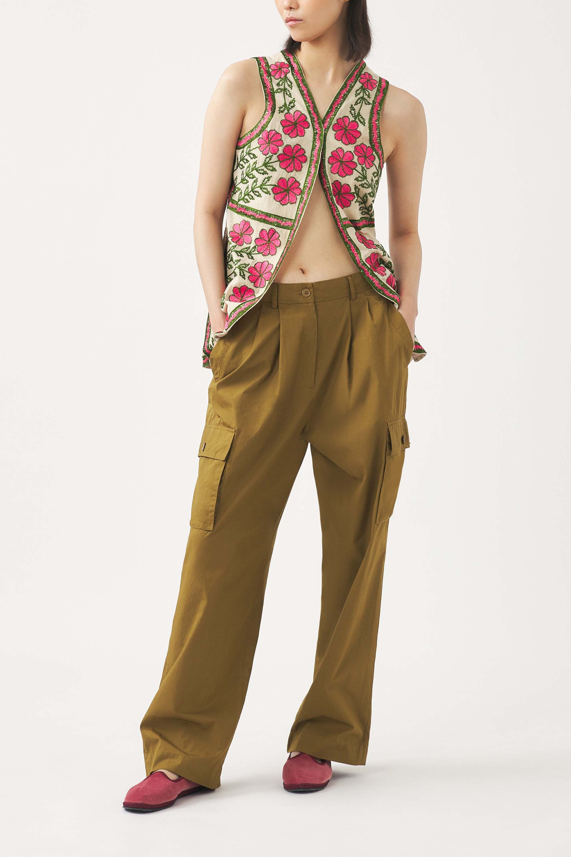 Embroidered sleeveless gilet Ario