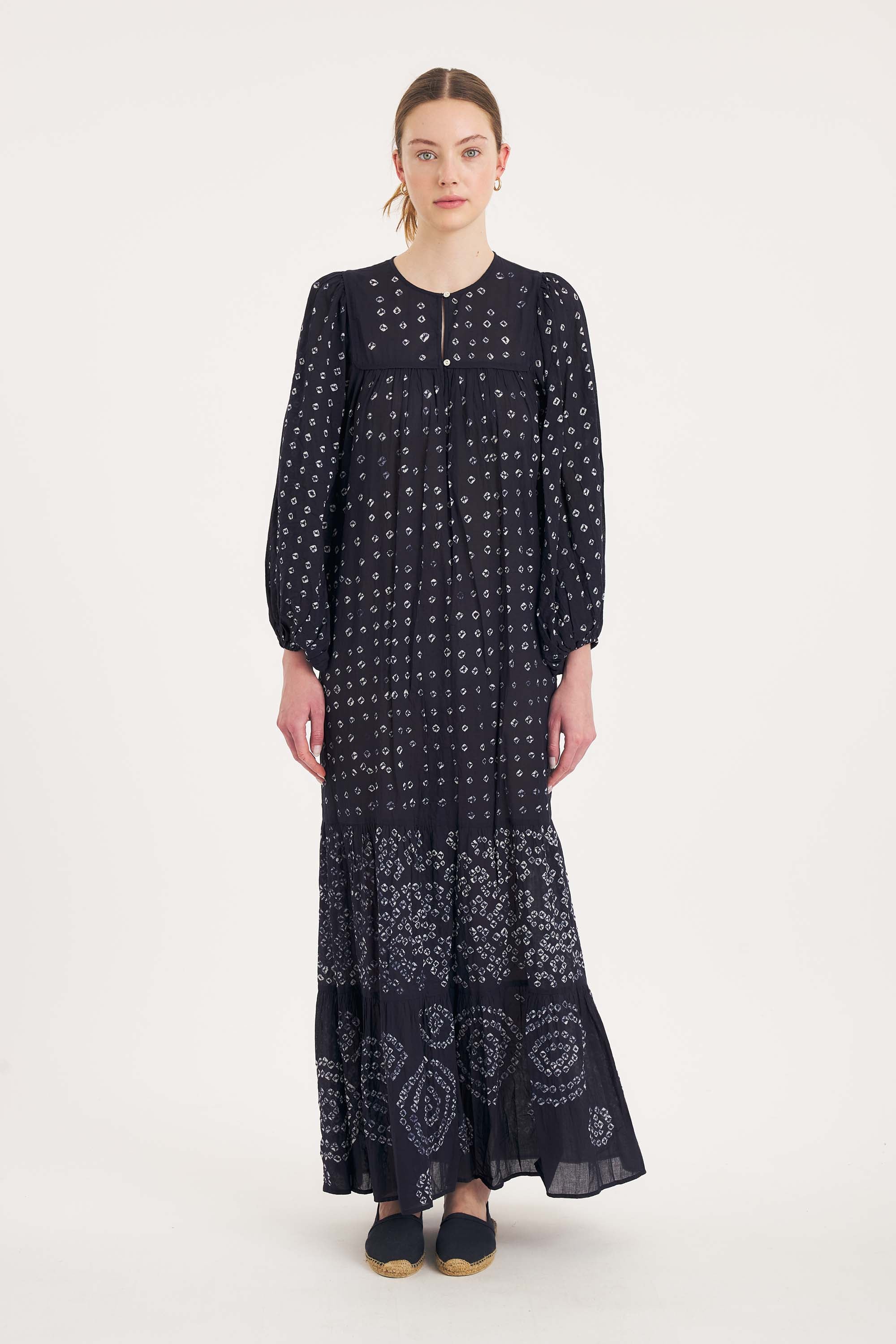 Bandini Maxi Dress – Cotton Voile, Artisanal Craft | Antik Batik