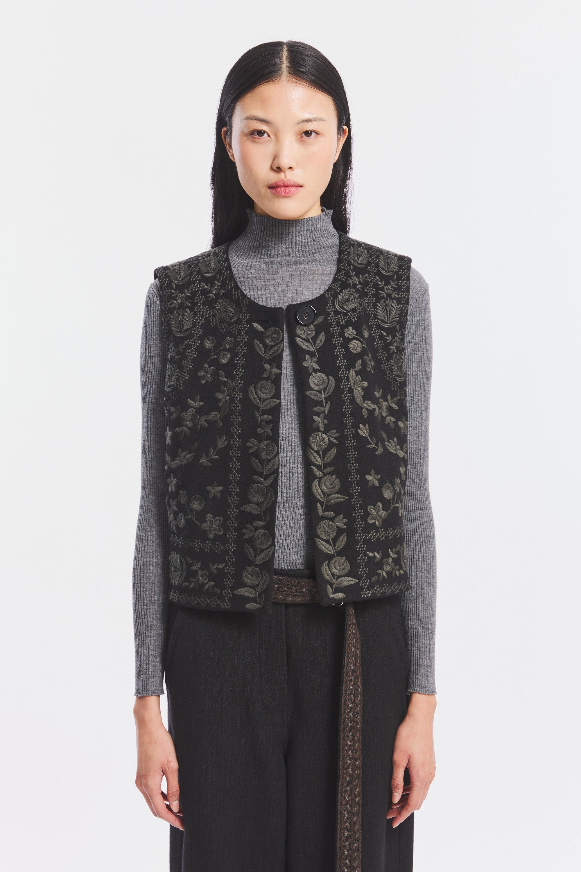 BERTILLE1GIL-BLACK
