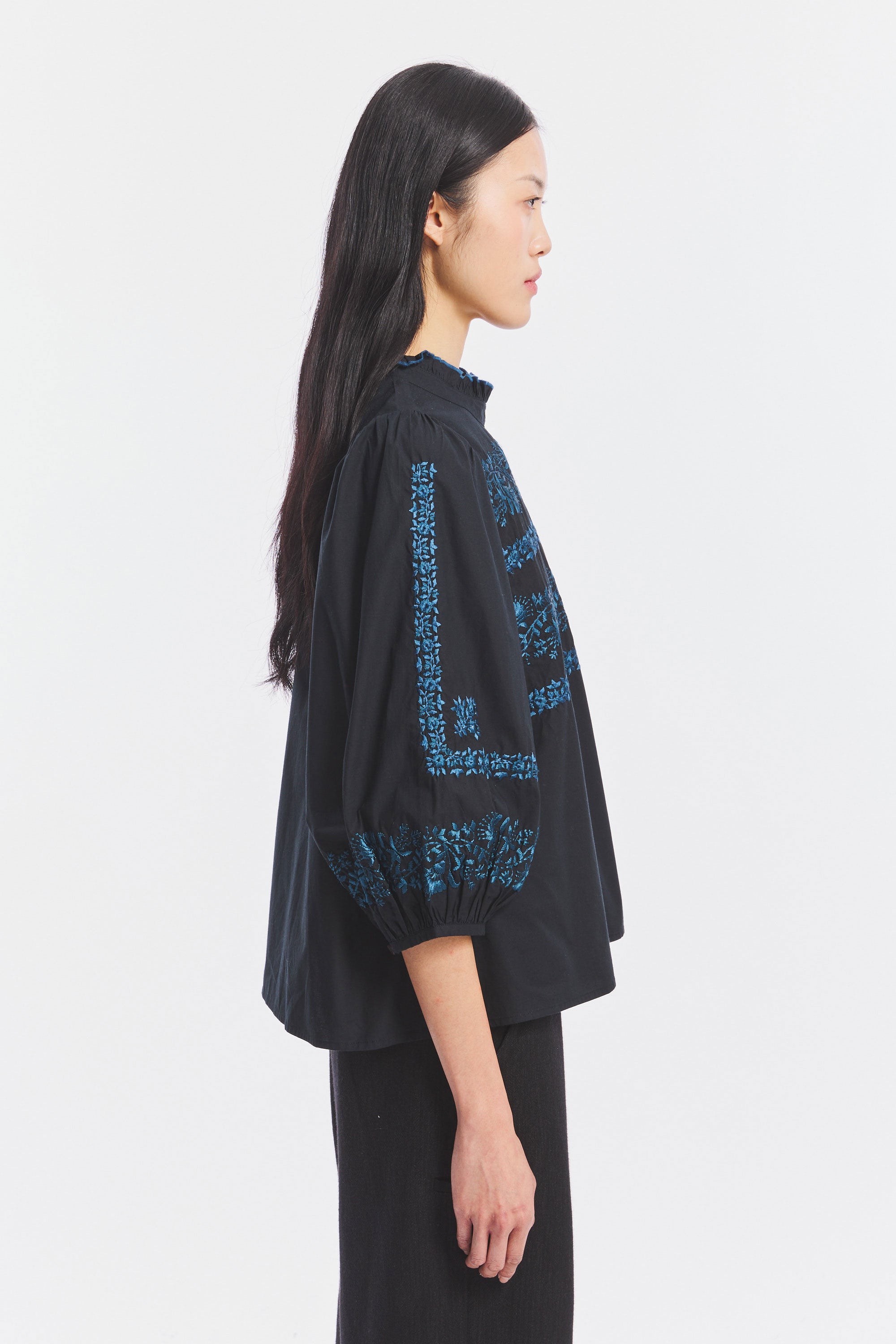 BLAISE1TEE-NAVY