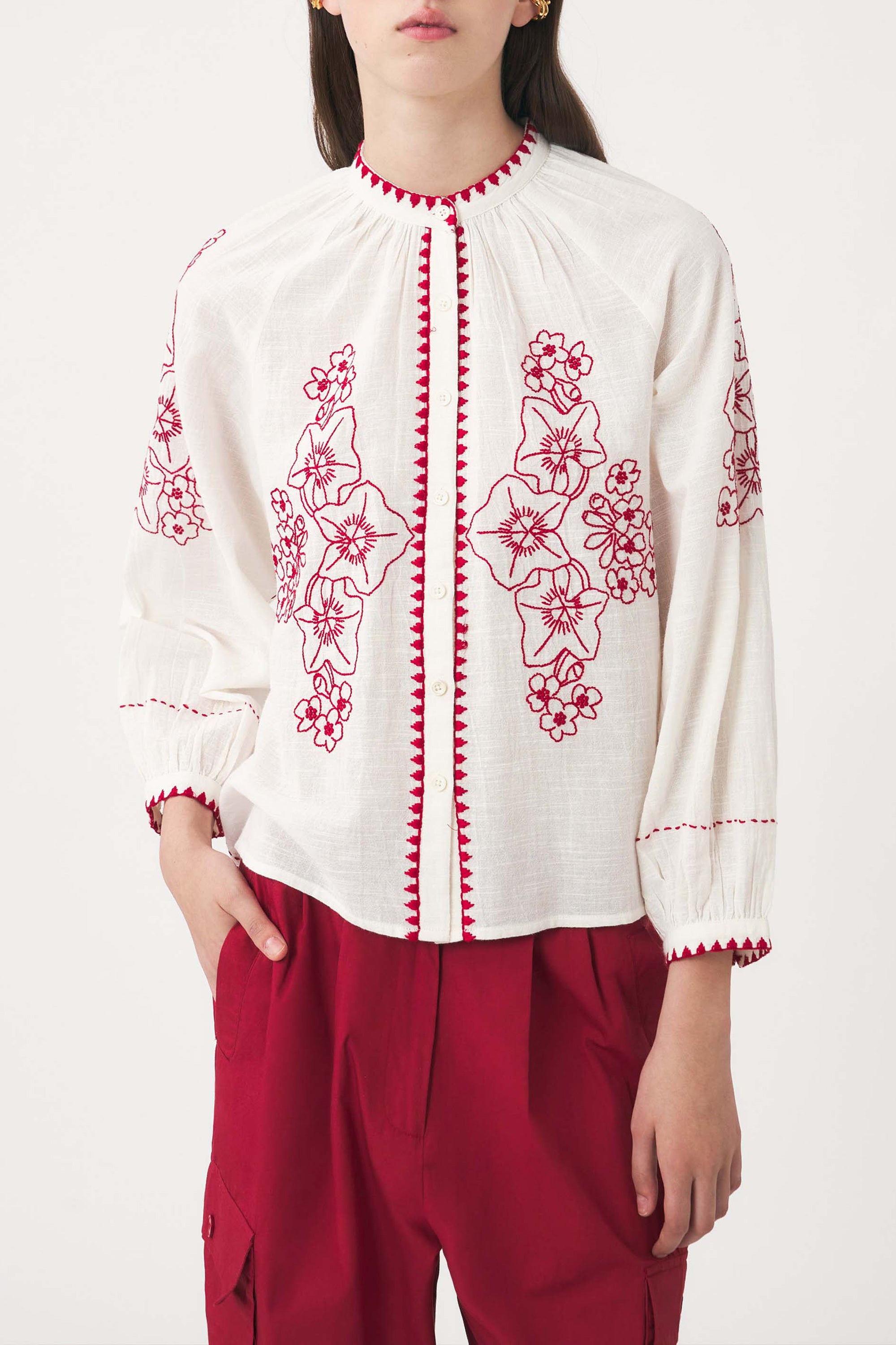 Hand-embroidered linen blouse Cindy