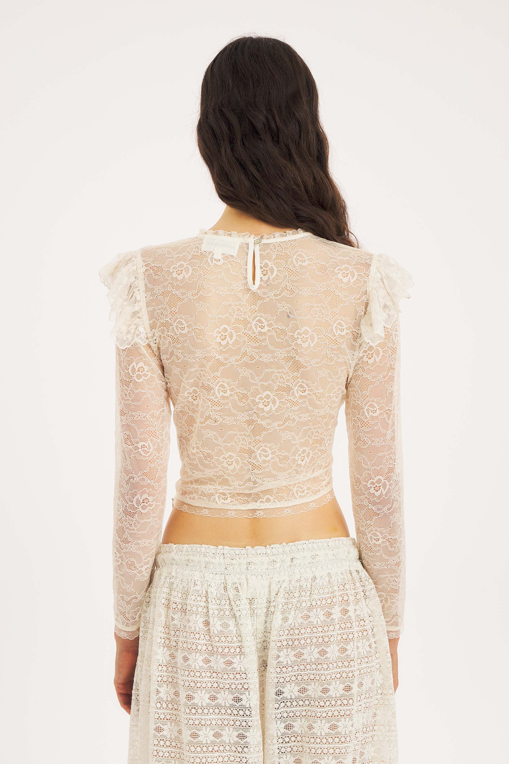 Flowi Crop-top – Lace Ruching & Silhouette | Antik Batik