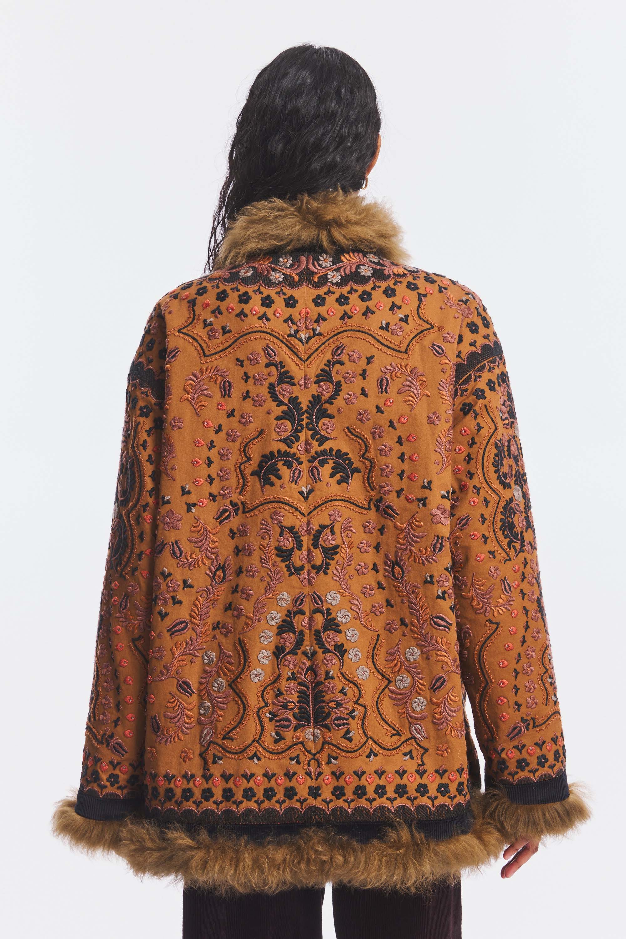 IVAN1JKT-CAMEL